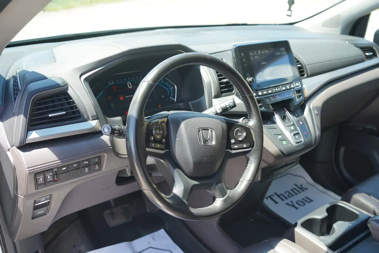 Honda Odyssey снимка Honda Odyssey