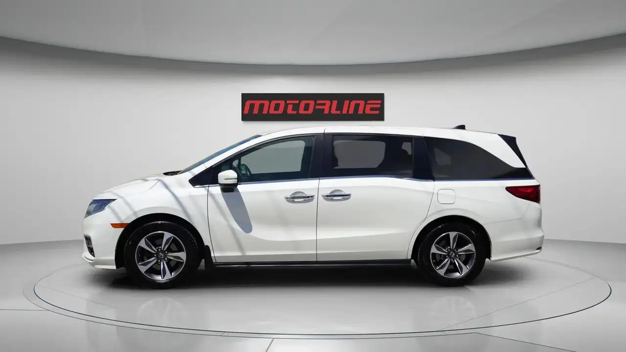 Honda Odyssey снимка Honda Odyssey