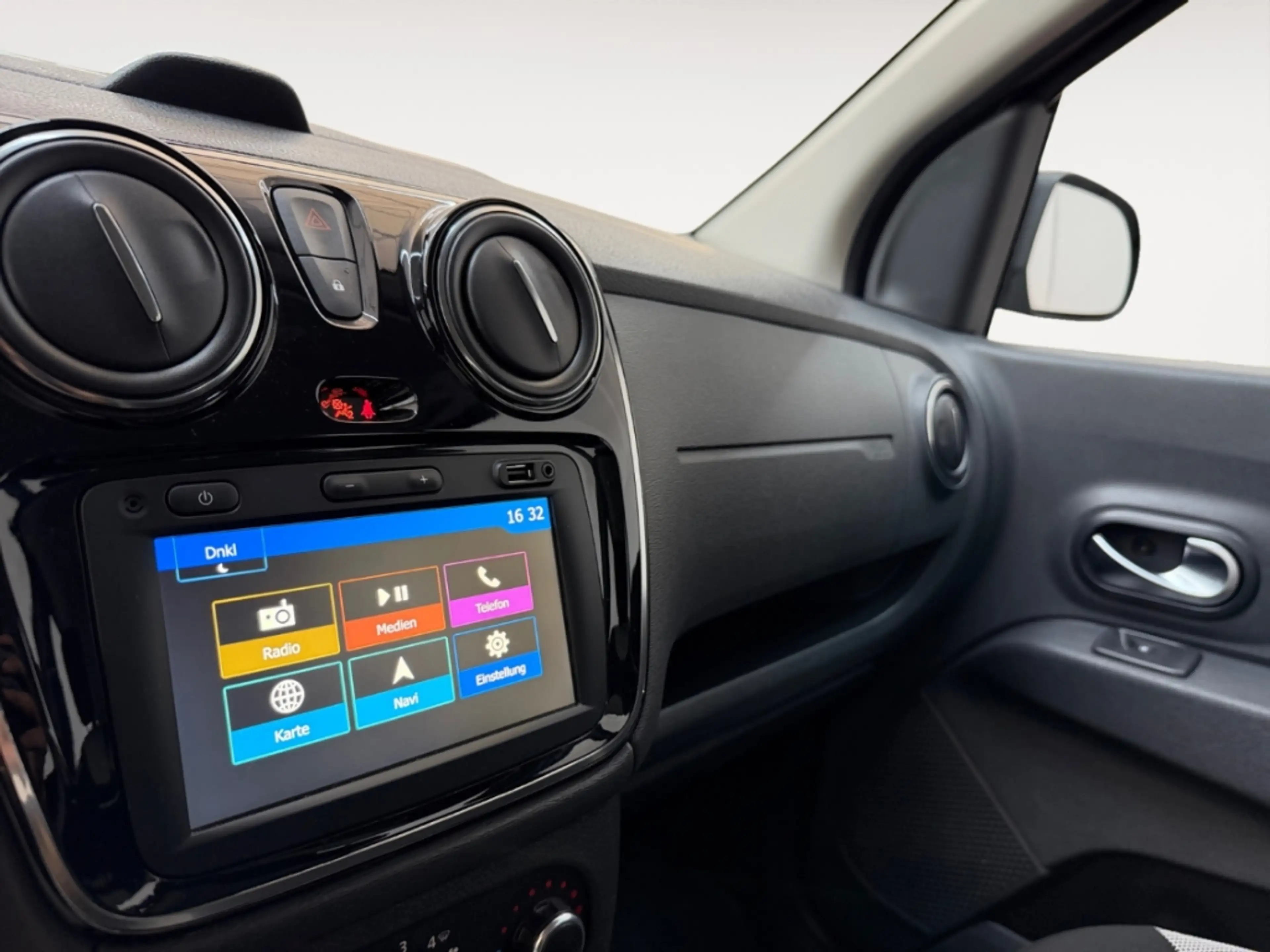 Dacia Lodgy Stepway NAV KAMERA SITZ.HZG TEMPOMAT APPLE/ANDROID — photo 10