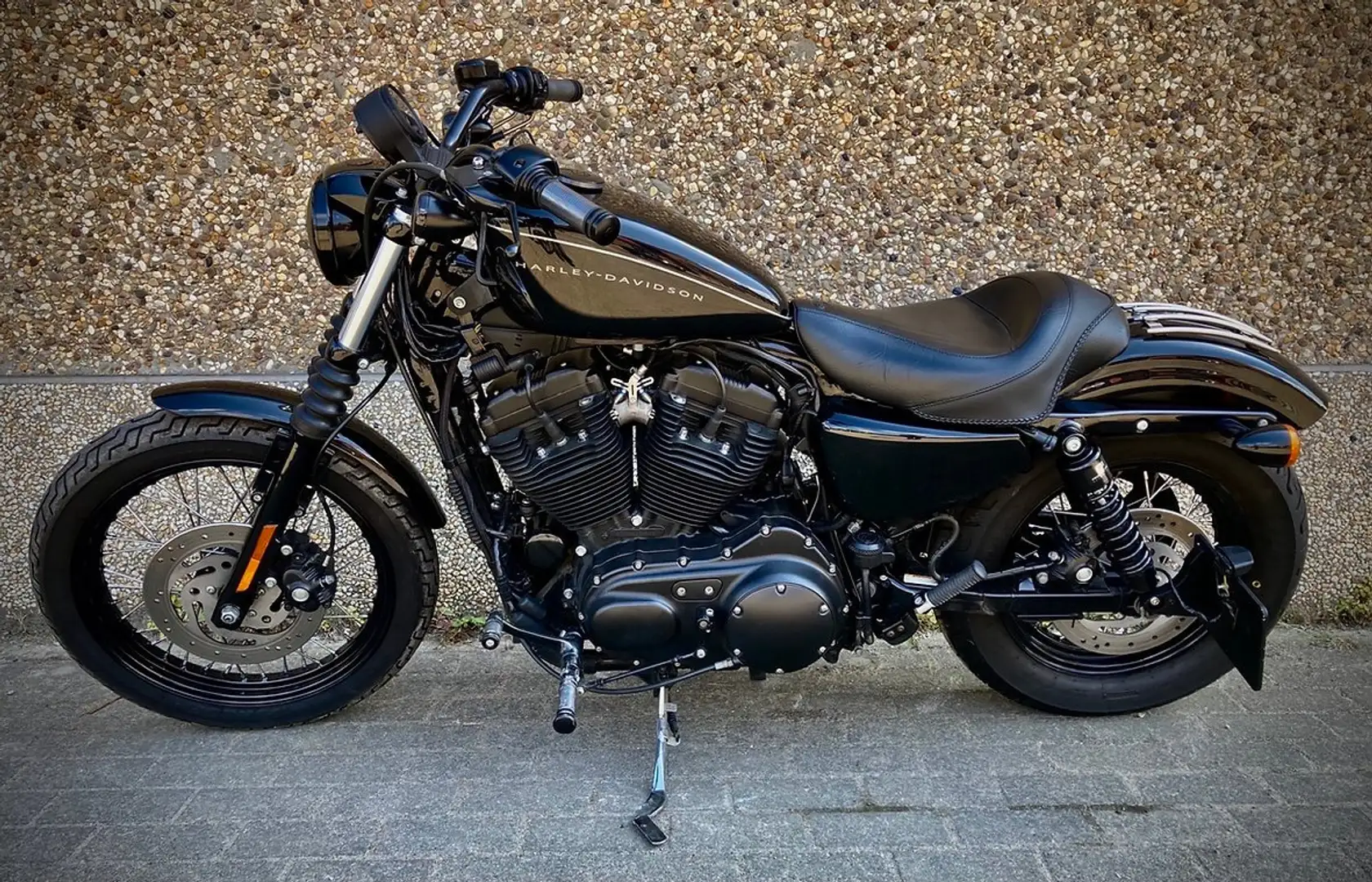 Harley-Davidson XL 1200 Чёрный - 1