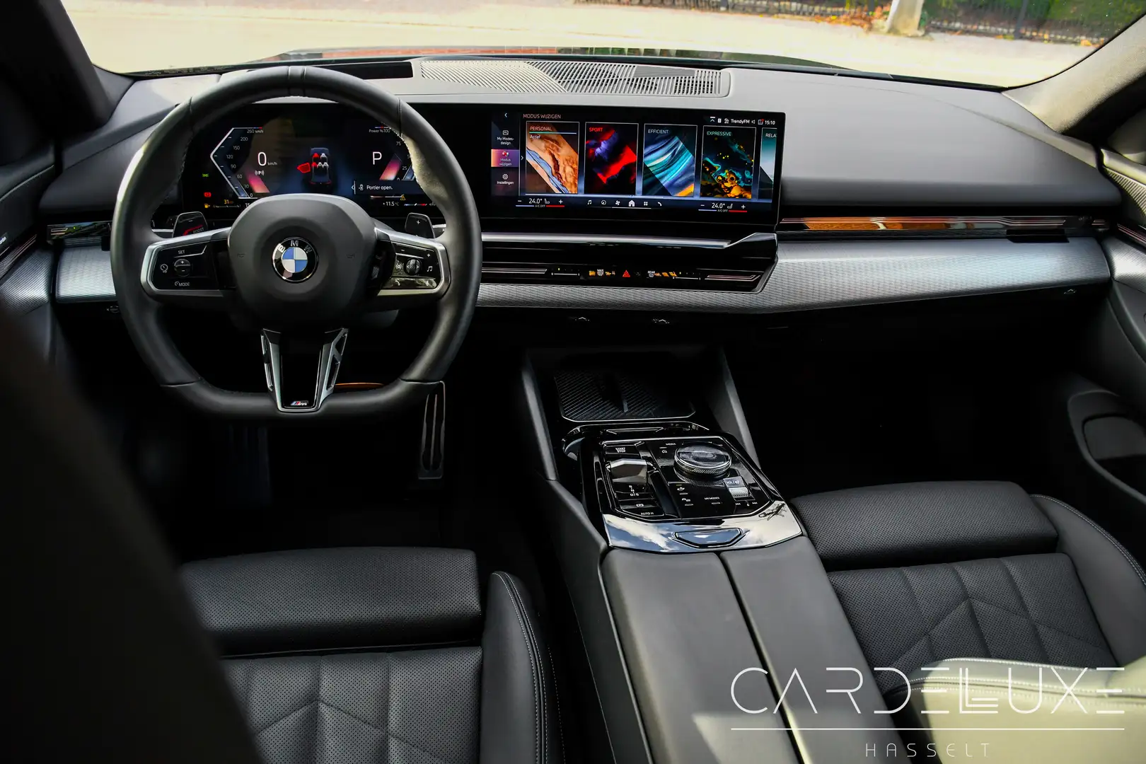 BMW 520 520i|M-SP-PRO|PANO|BOWERS|TREKH|360|HEADUP|LEDGRIL Noir - 2