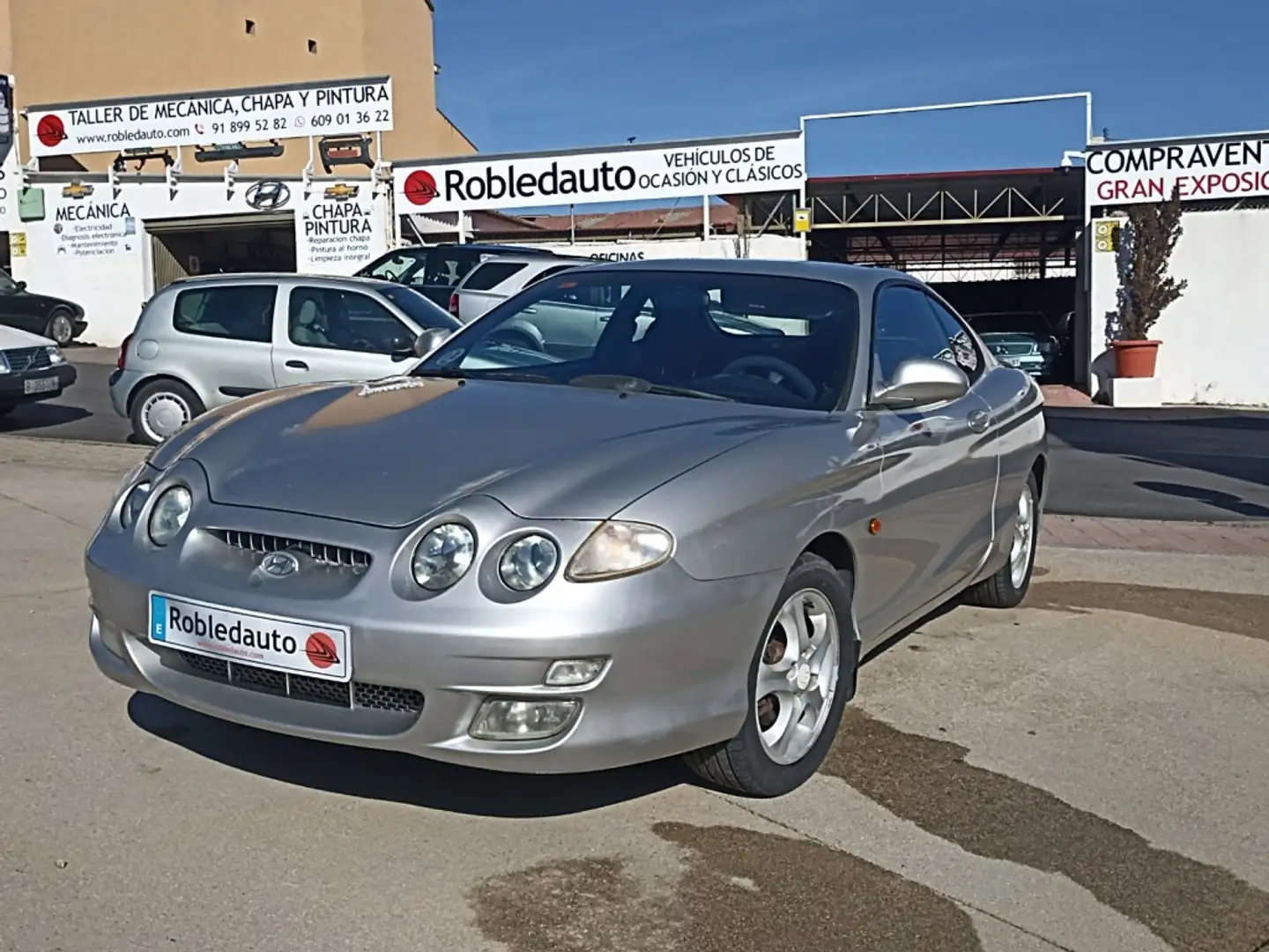 Hyundai Coupe 1.6i 16v FX Gris - 1