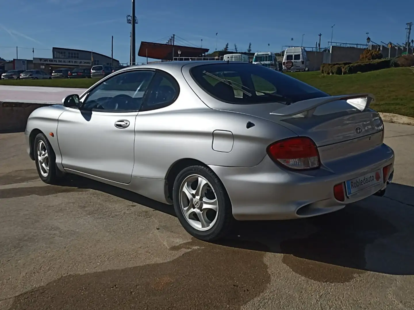 Hyundai Coupe 1.6i 16v FX Gris - 2
