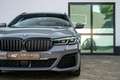 BMW 530 5-serie Touring 530e xDrive M-Sport 4-wielsturing Grijs - thumbnail 24