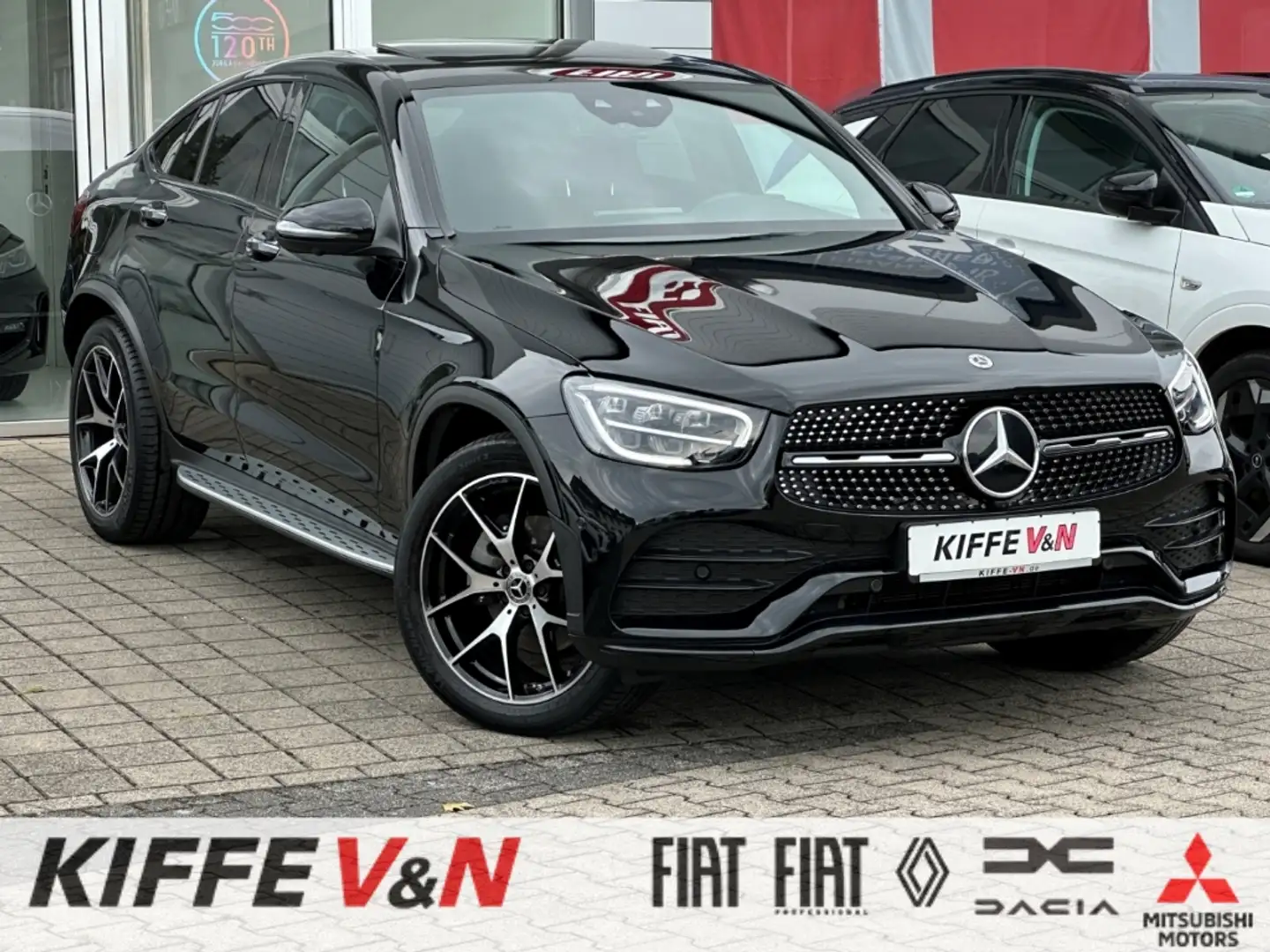 Mercedes-Benz GLC 300 COUPE 4M AMG PANO HUD MEMORY NIGHT 360° Schwarz - 1