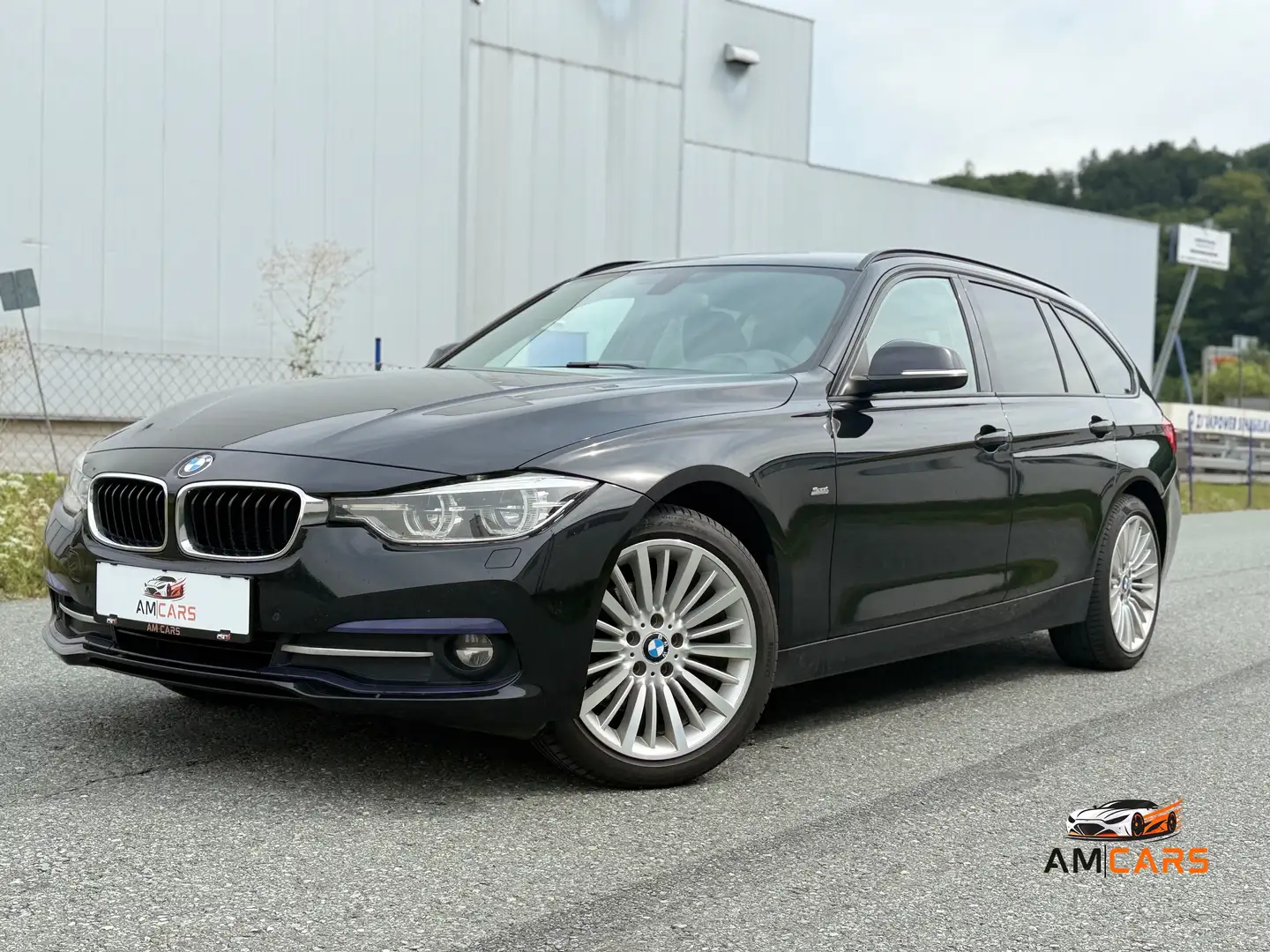 BMW 318 318d xDrive Touring Sport Line Schwarz - 1