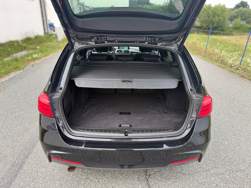 BMW 318 318d xDrive Touring Sport Line — photo 15