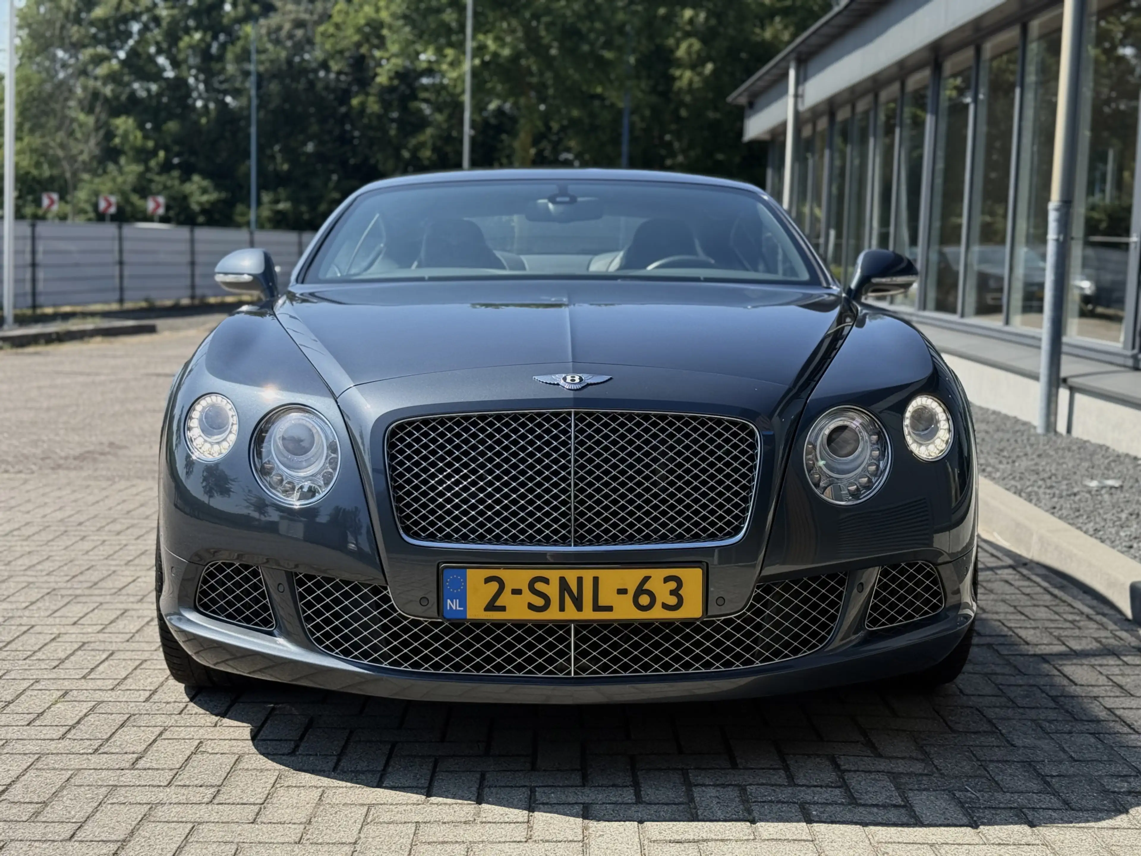 Bentley Continental GT 6.0 W12 — photo 6