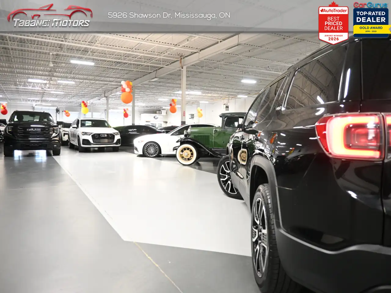 GMC Acadia снимка GMC Acadia