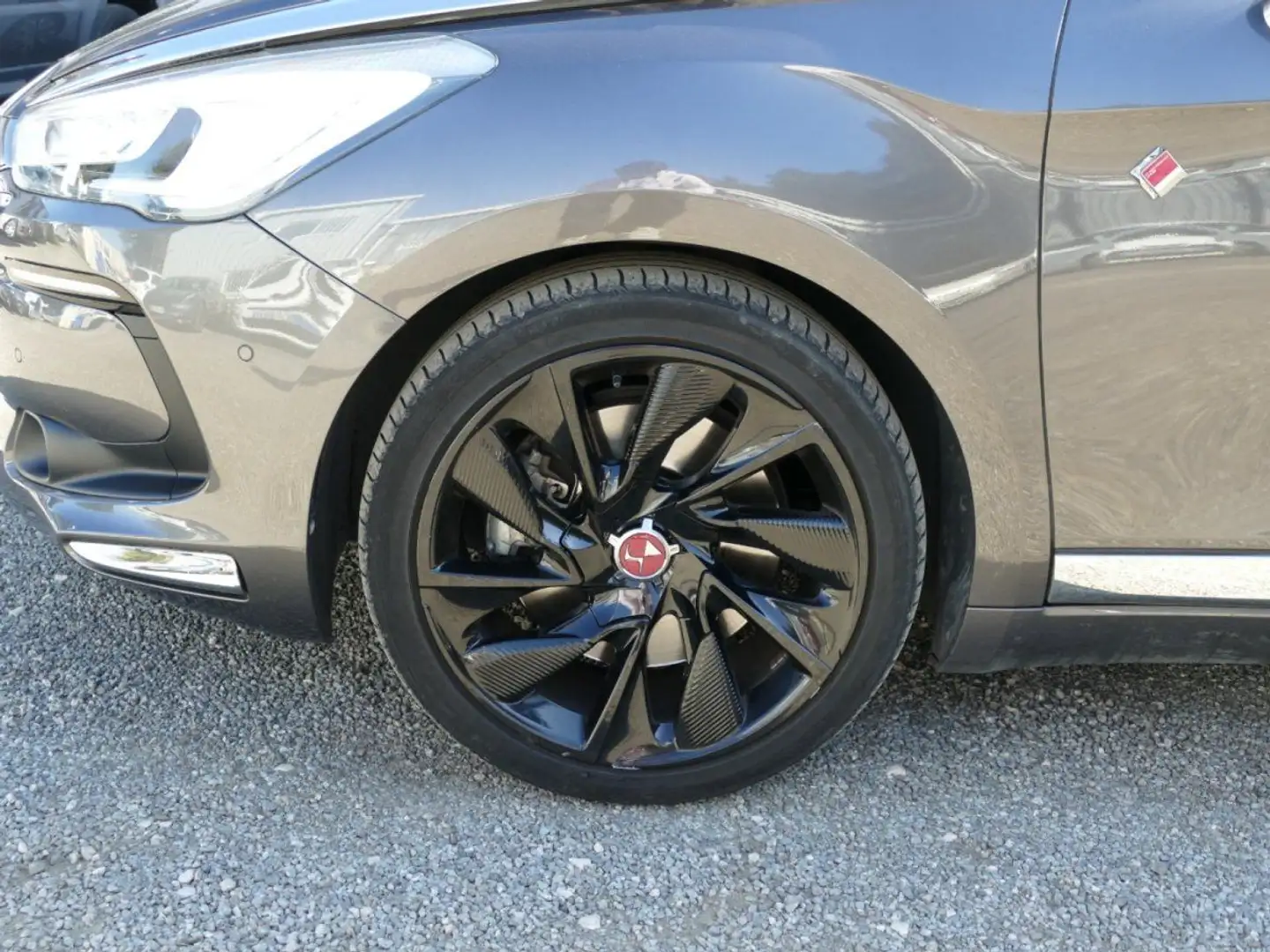 DS Automobiles DS 5 DS5 2.0 HDI 180 Ch PERFORMANCE LINE EAT6 Grau - 2