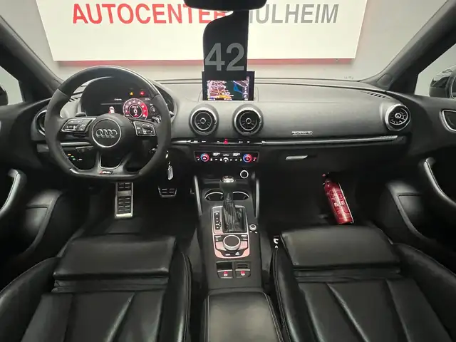 Audi RS3 view 11