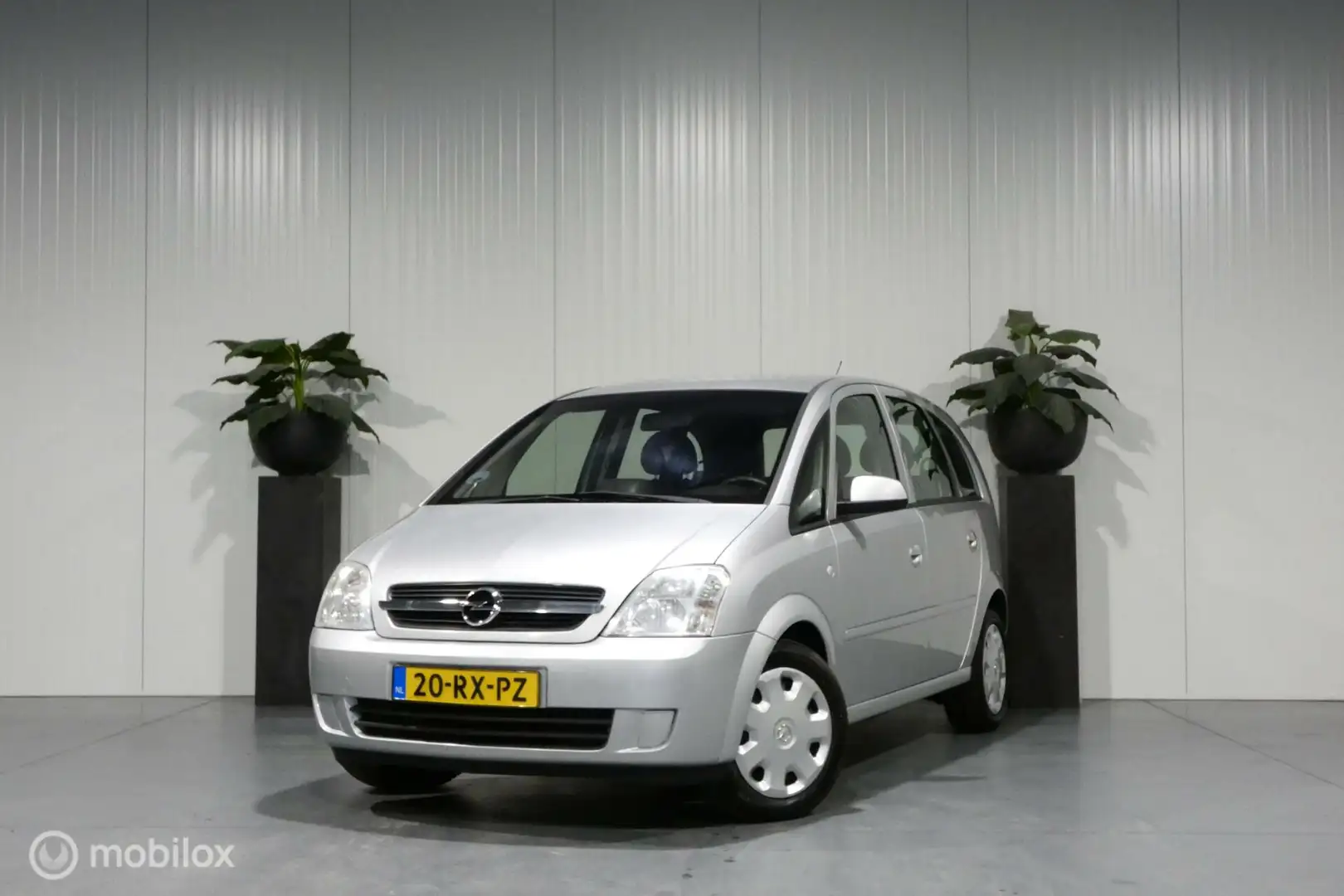 Opel Meriva 1.6-16V Cosmo airco trekhaak apk Gris - 1