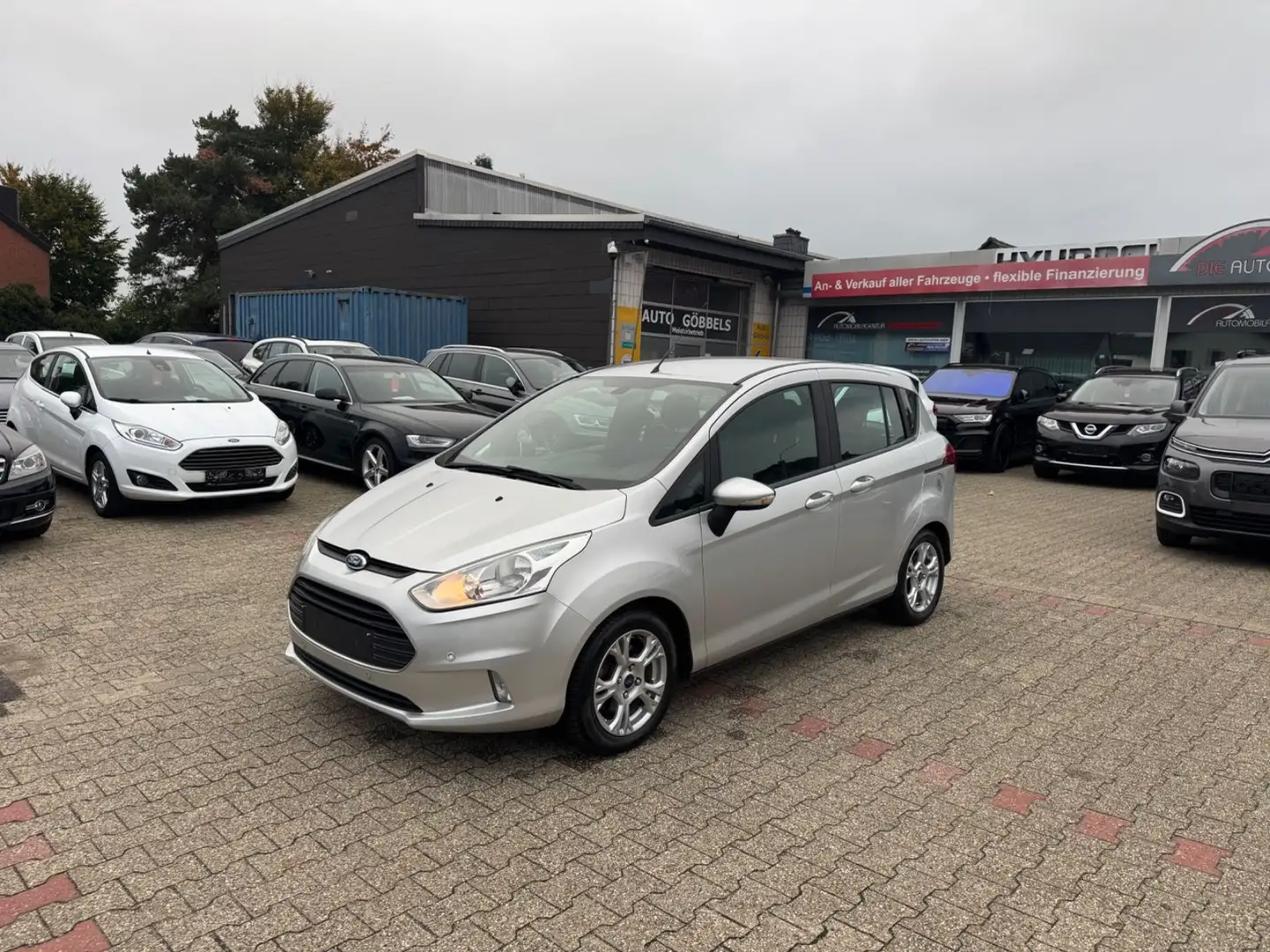 Ford B-Max B-MAX Klima PDC vo+ht Alus TÜV neu!!! Silber - 1