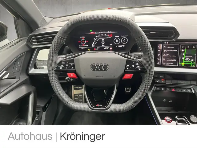 Audi RS3 view 11