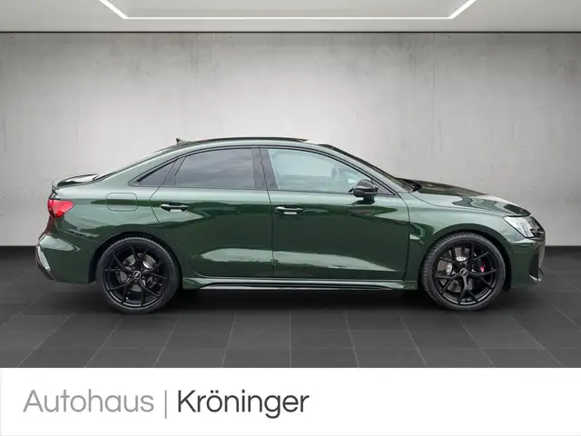 Audi RS3 view 4