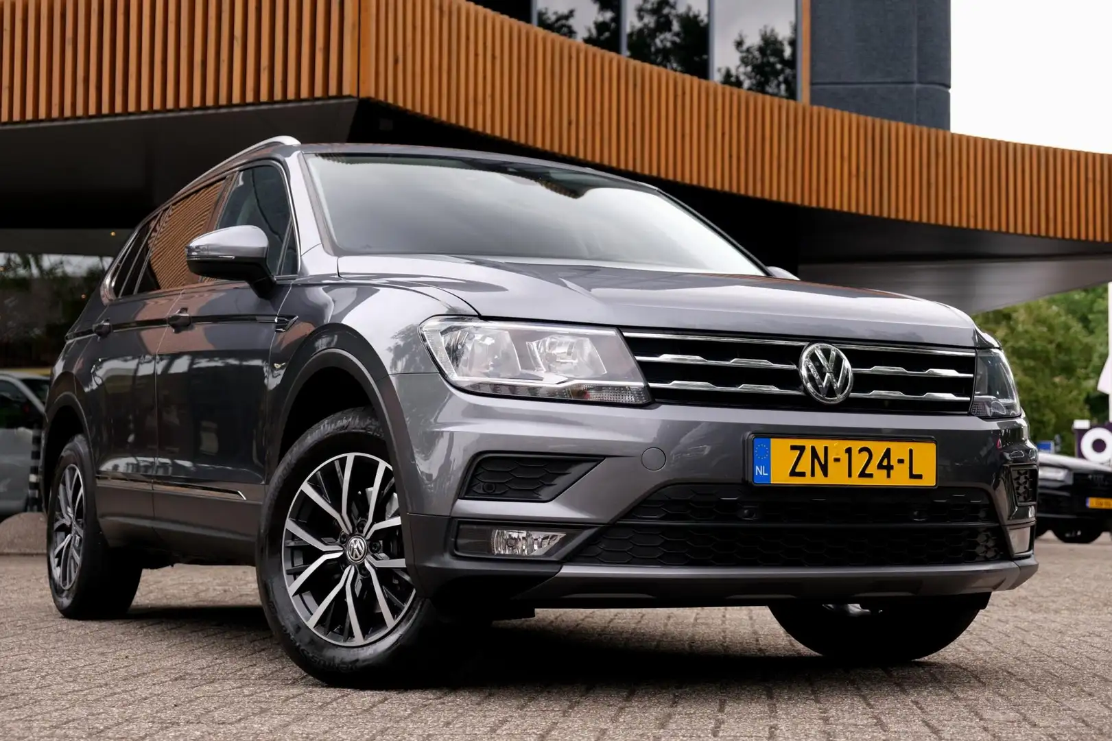 Volkswagen Tiguan Allspace 1.5 TSI Comfortline Business/7-Zits/ACC/Lane/Carpl Gris - 2
