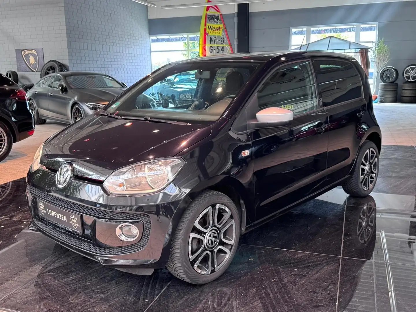 Volkswagen up! street up! Sport-Paket Navi Sihzg ZV Sound Schwarz - 1