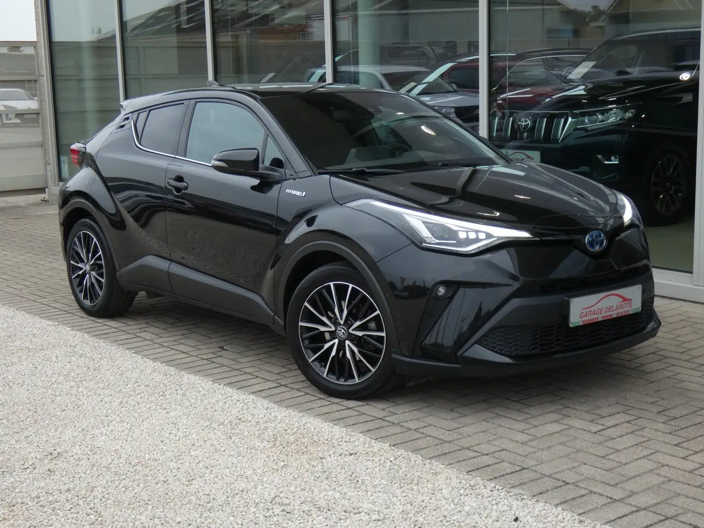 Toyota C-HR 2.0i HYBRID C-HIC +Premium pack ZWART LEDER 184pk Noir - 2