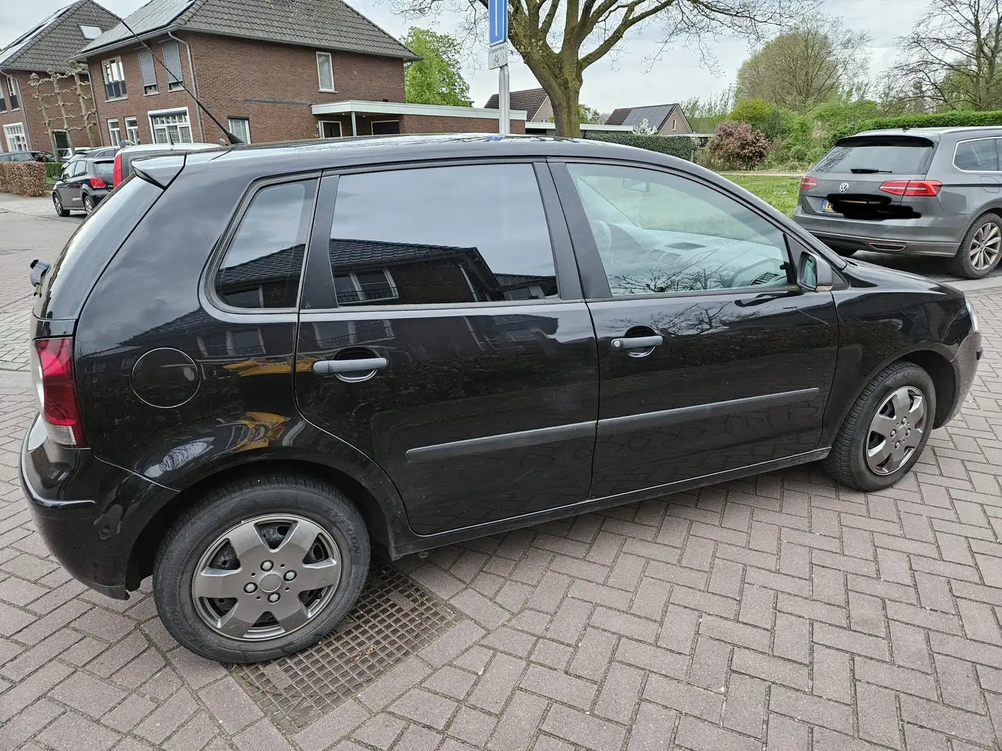 Volkswagen Polo Polo 1.2 Trendline Zwart - 2