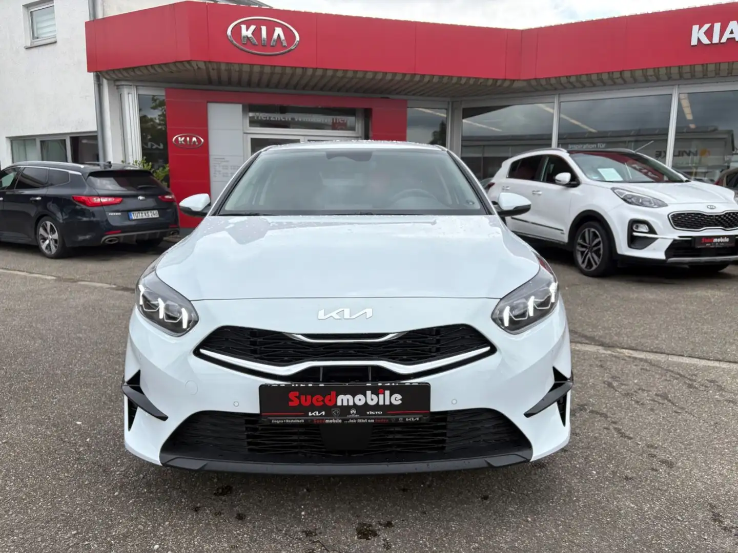 Kia Ceed / cee'd Ceed 1.5 T-GDI (48V Mild-Hybrid) DCT7 Ultimate E Weiß - 2