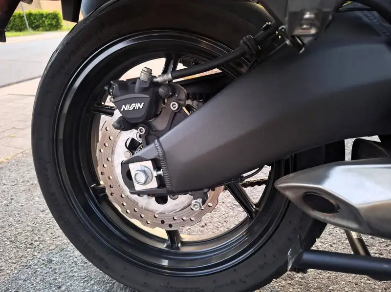 Kawasaki VERSYS 650 - foto 7