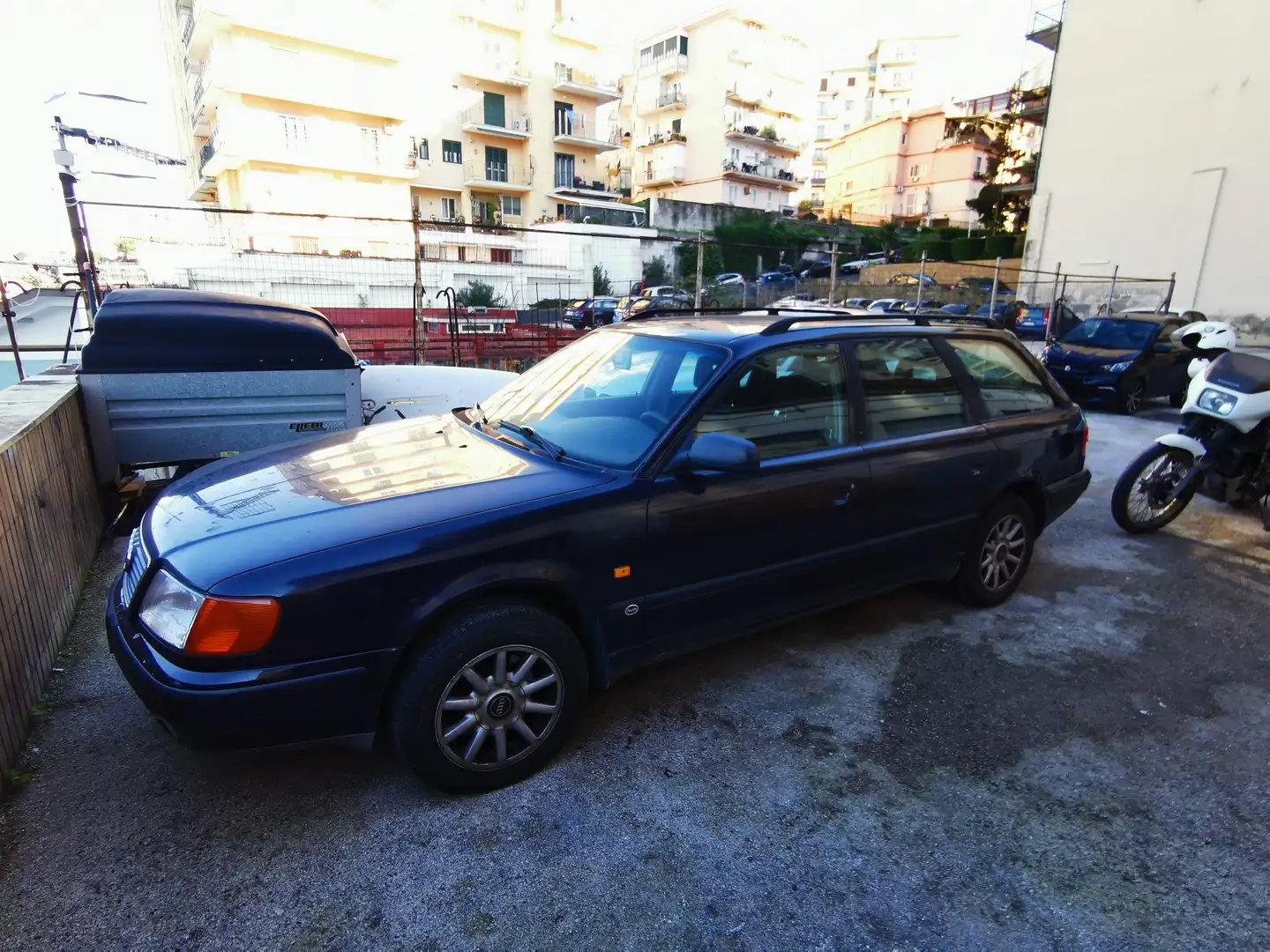 Audi 100 100 Avant 2.0 E cat. Modrá - 1