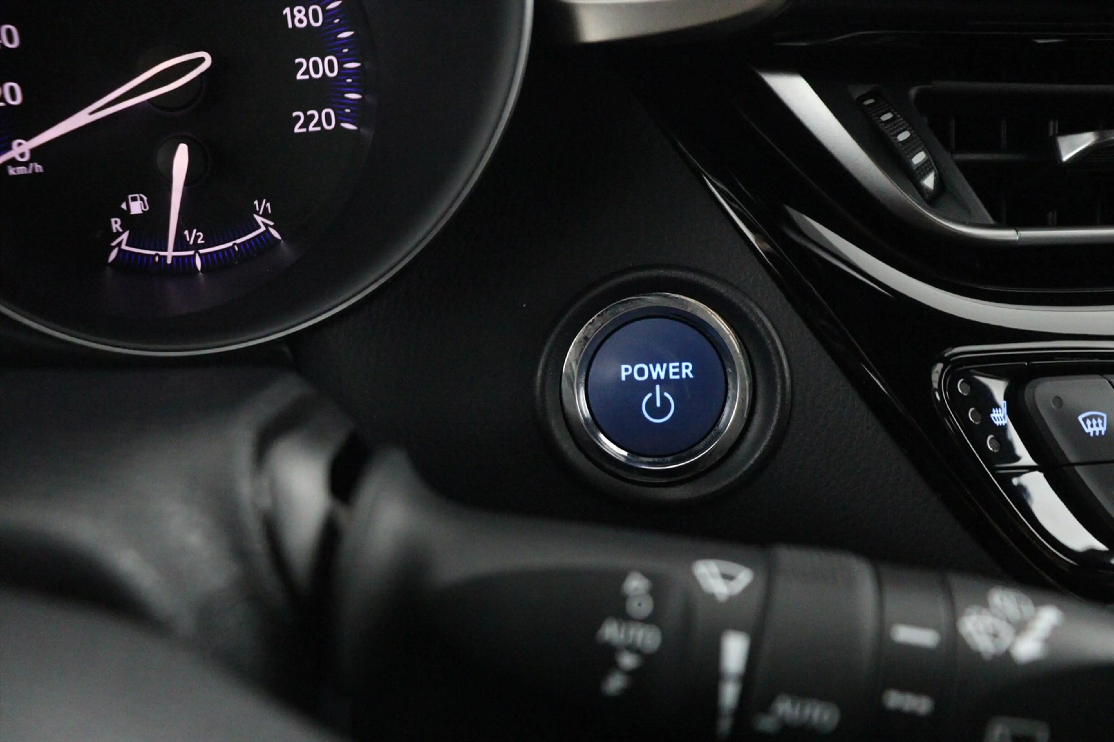 Toyota C-HR 1.8 HYBRID DYNAMIC CVT AUTOMAAT ECC/CRUISE/NAV/CAM — photo 31