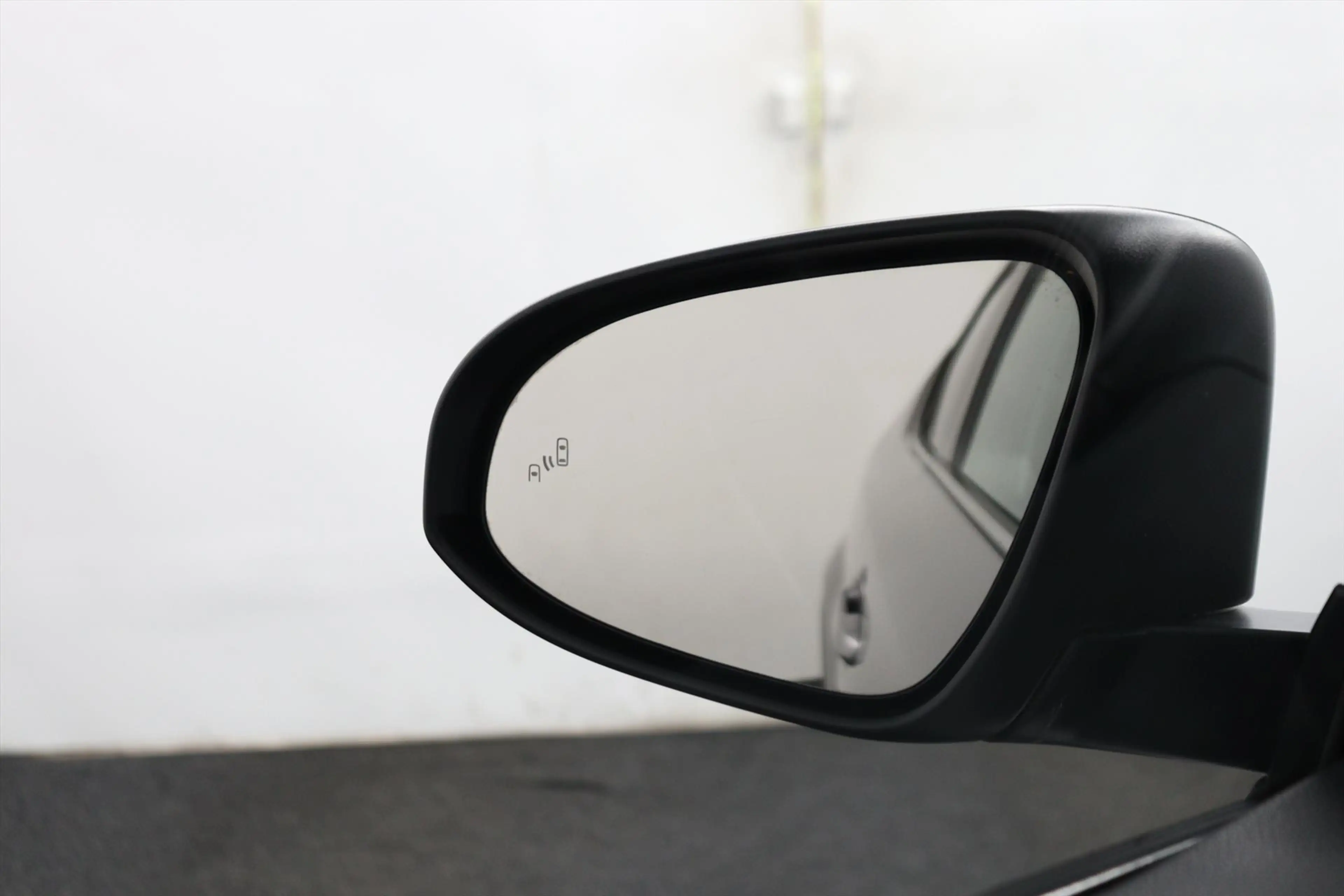 Toyota C-HR 1.8 HYBRID DYNAMIC CVT AUTOMAAT ECC/CRUISE/NAV/CAM — photo 19