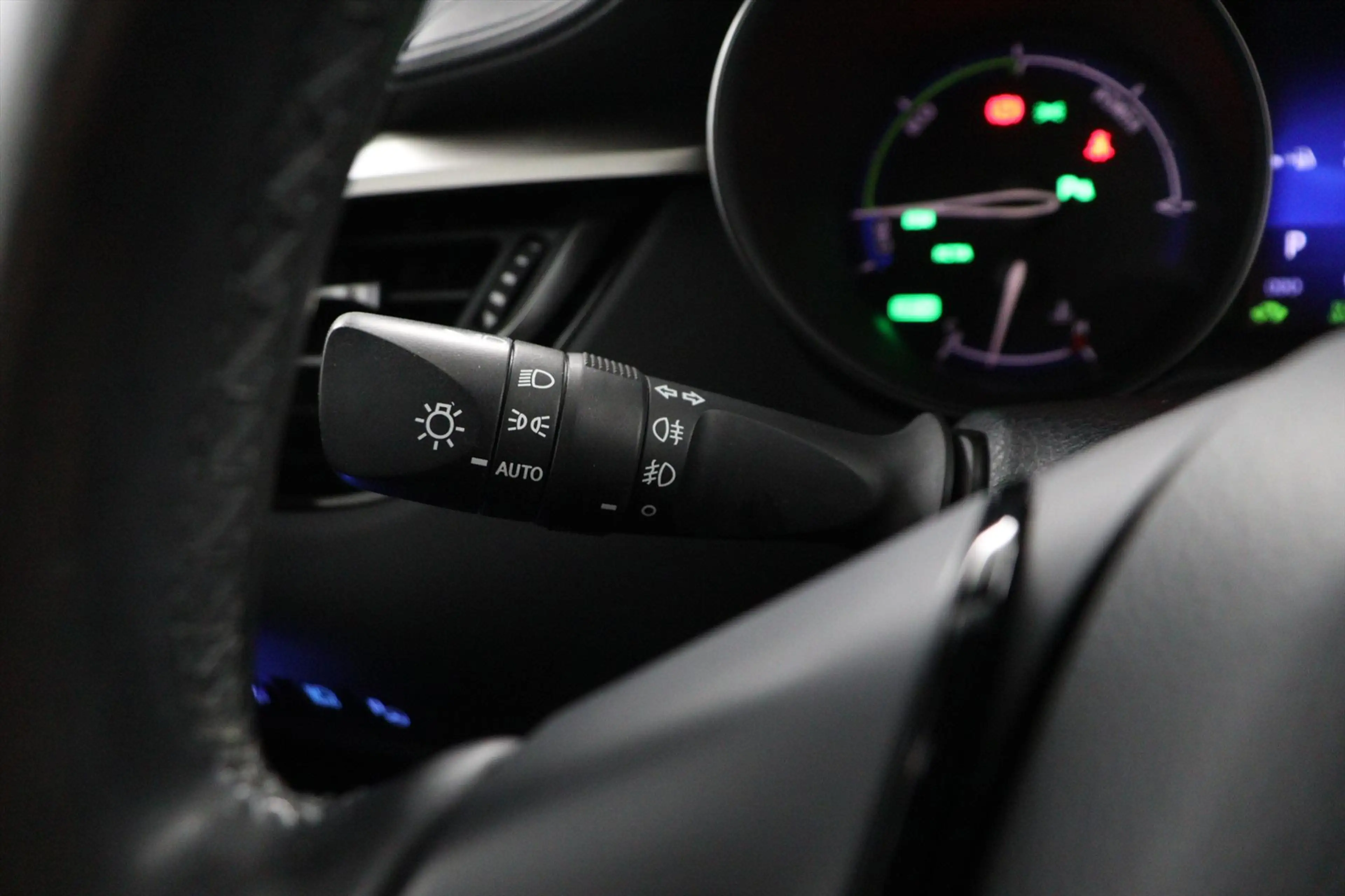 Toyota C-HR 1.8 HYBRID DYNAMIC CVT AUTOMAAT ECC/CRUISE/NAV/CAM — photo 33
