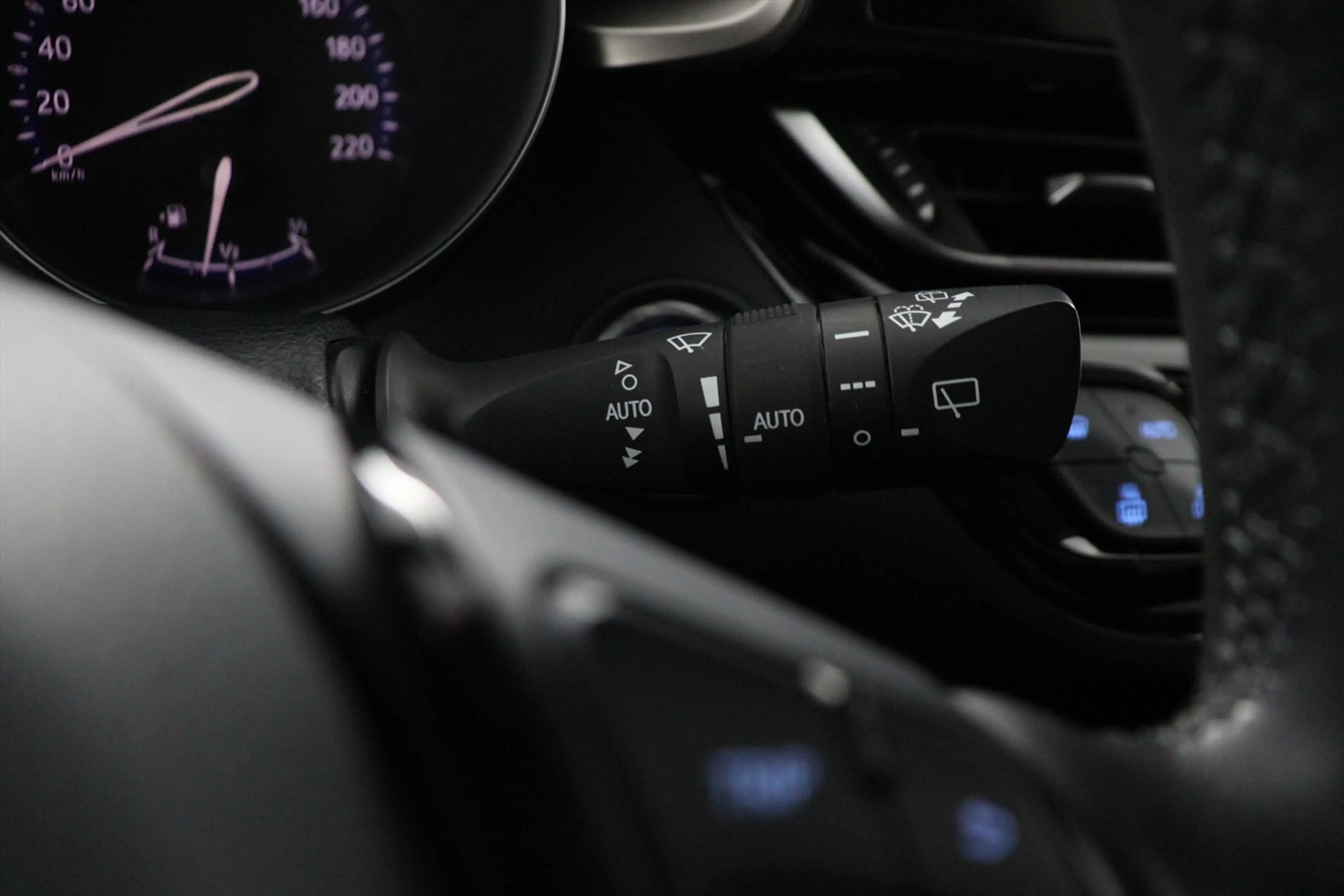 Toyota C-HR 1.8 HYBRID DYNAMIC CVT AUTOMAAT ECC/CRUISE/NAV/CAM — photo 35