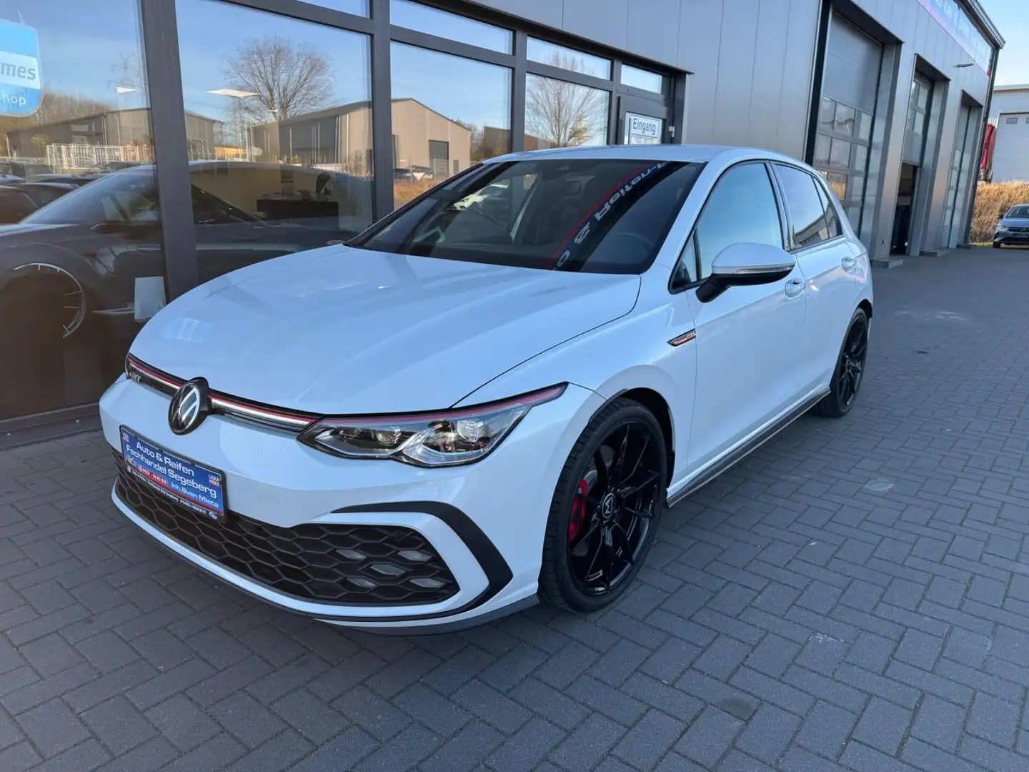 Volkswagen Golf VIII 2.0 GTI DSG*ACC*LED*NAVI*KAMERA*ABT Weiß - 1