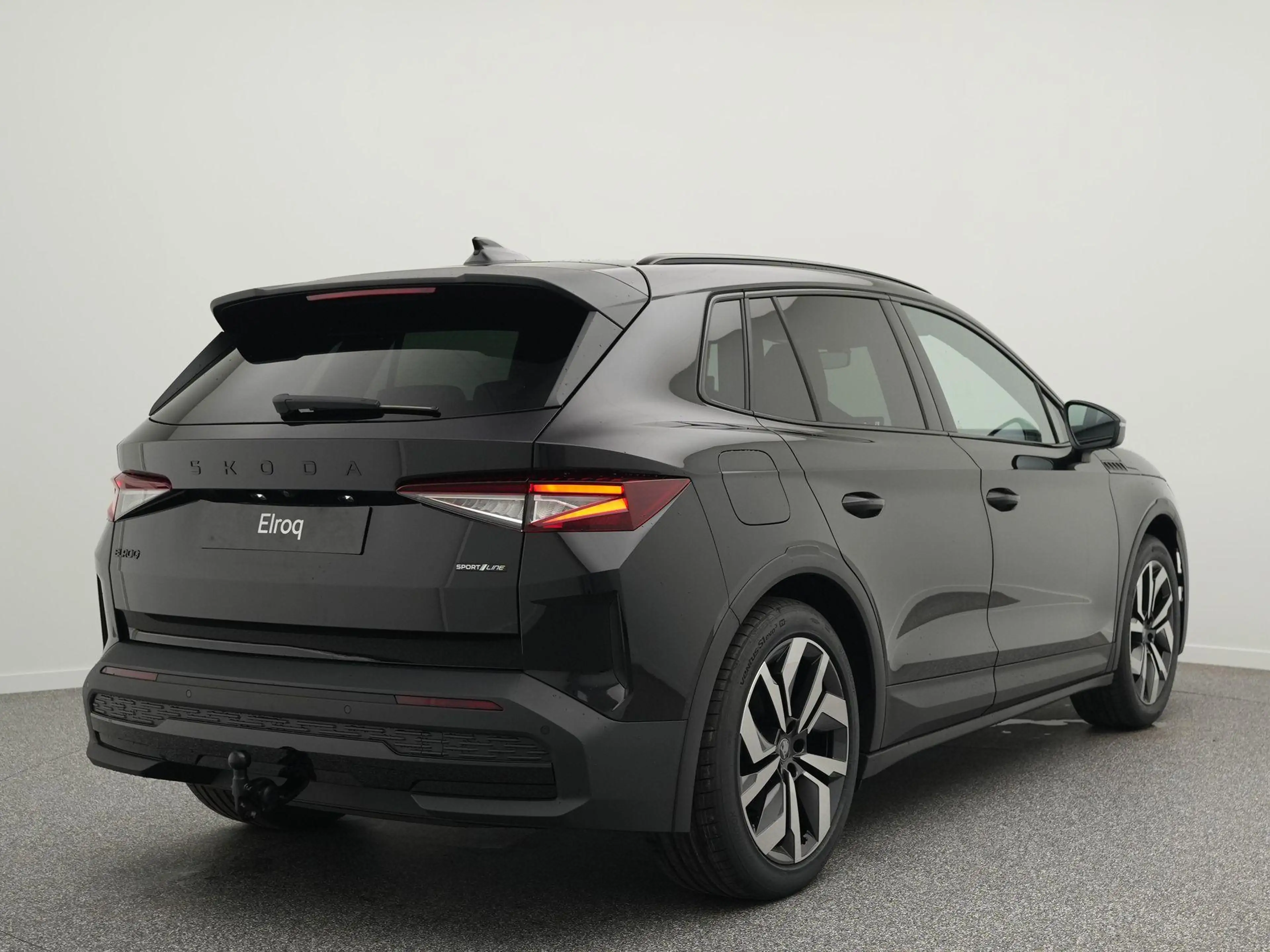 Skoda Elroq 85 Sportline | Trekhaak | Stoelverwarming | Camera — photo 2
