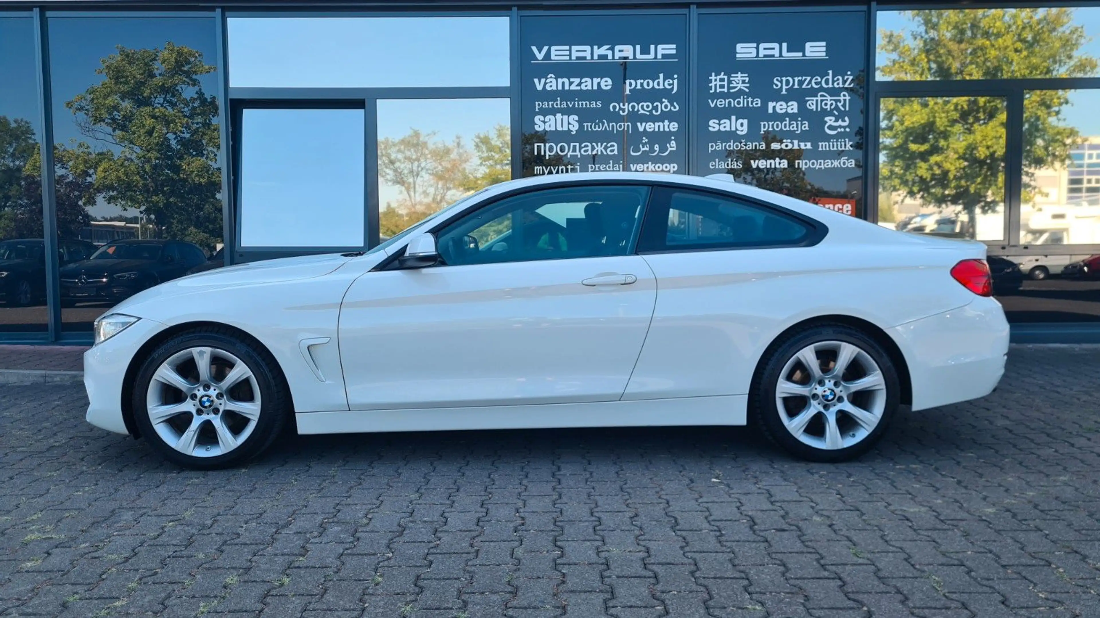 BMW 418 d Coupe Advantage - XENON - NAVI - — photo 4