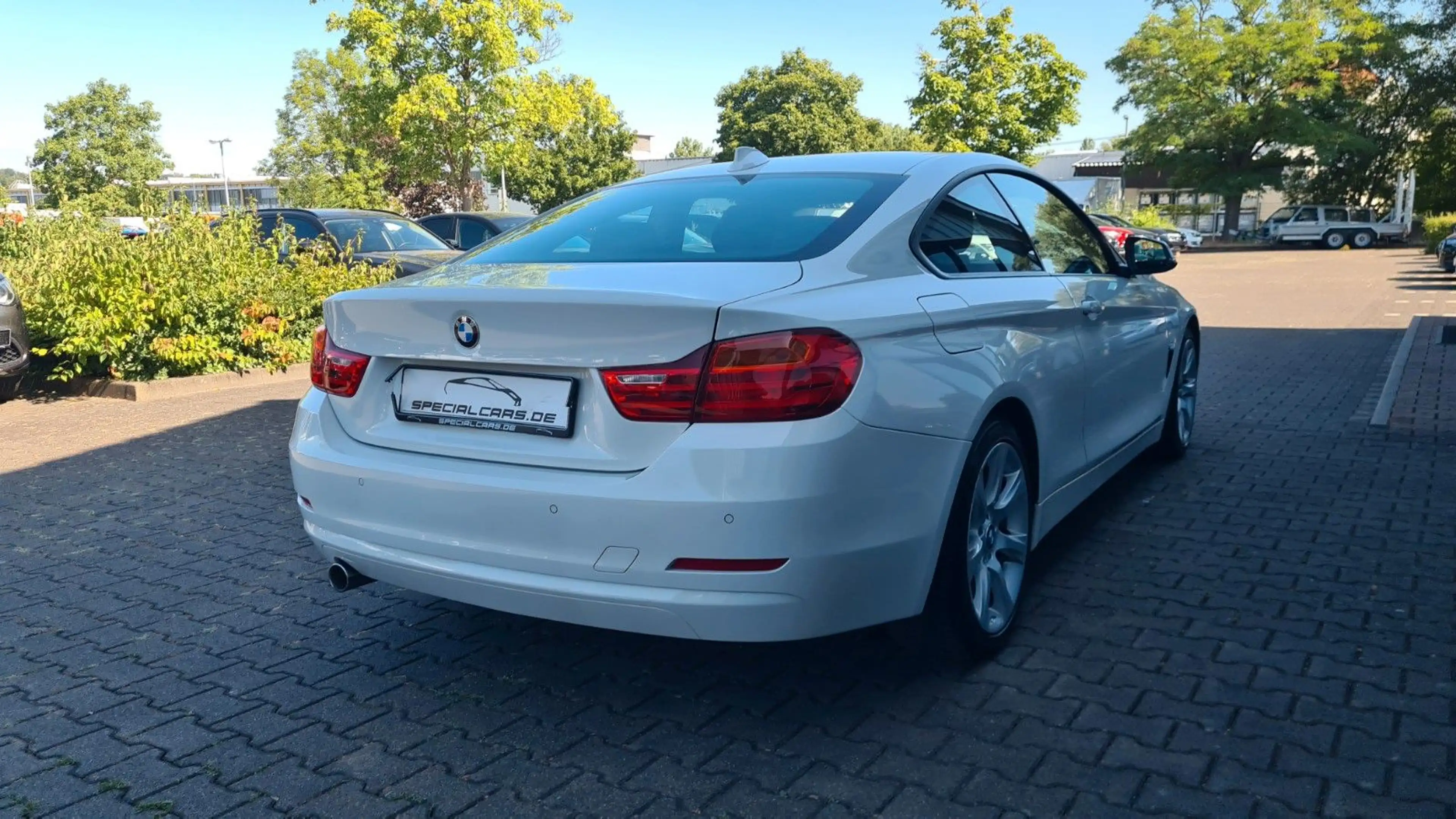 BMW 418 d Coupe Advantage - XENON - NAVI - — photo 8