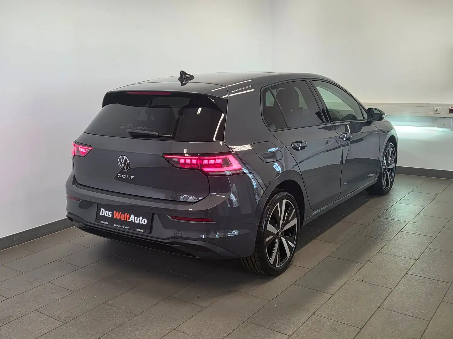Volkswagen Golf Rabbit mHEV DSG Grau - 2