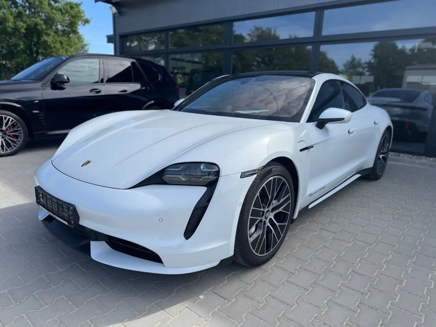 Porsche Taycan Turbo -Pano-Sitzbel.-  Beifahrer-Display Weiß - 1