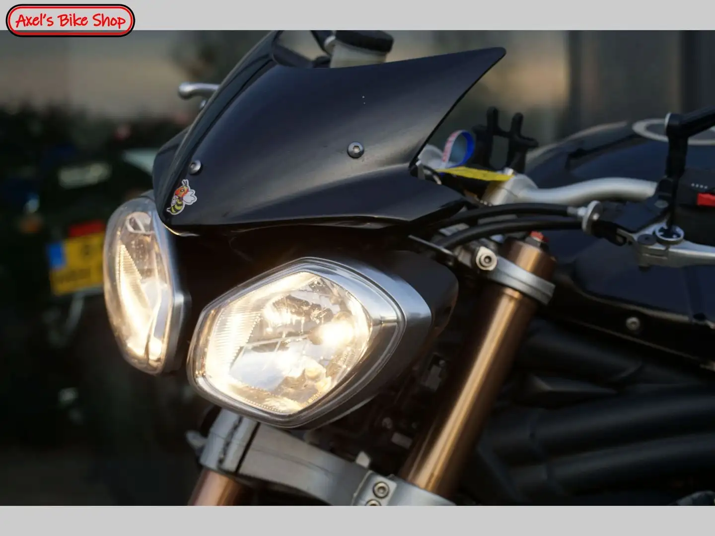 Triumph Speed Triple 1050 ABS Zwart - 2