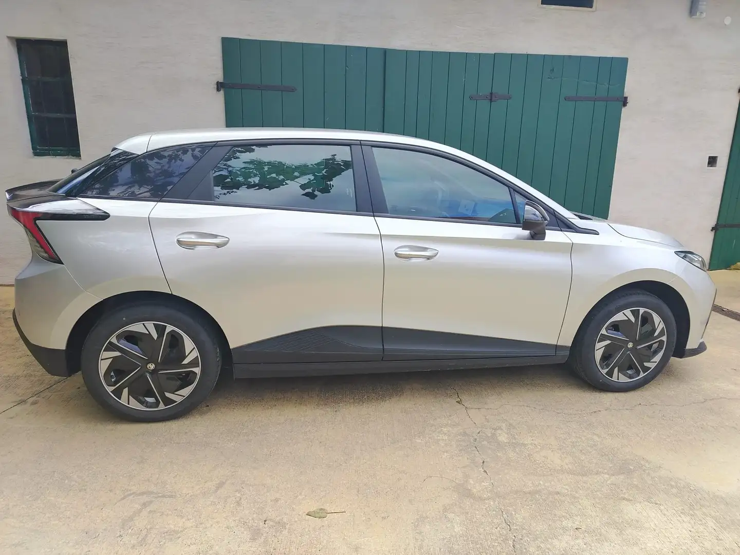 MG MG4 Standard 51kWh *Sofort verfügbar* Silber - 2