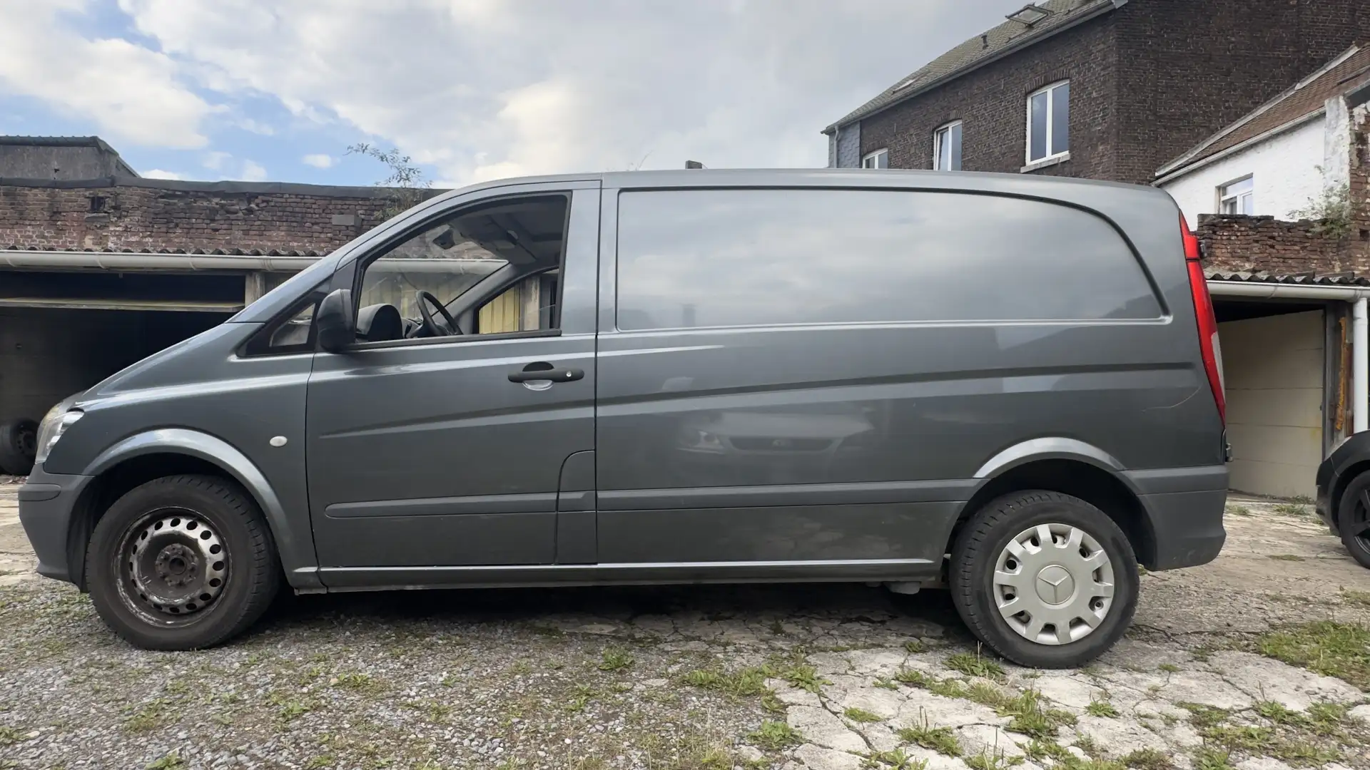 Mitsubishi 2.1 CDI Grigio - 2