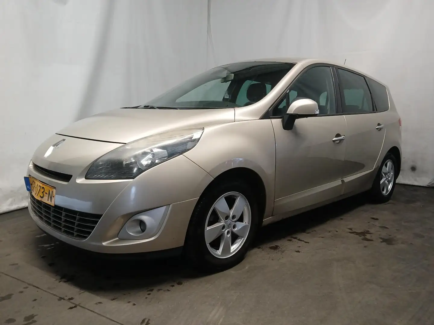 Renault Grand Scenic 1.6 dCi Bose - Versnellingsbak niet 100% - SCHADEA Braun - 2