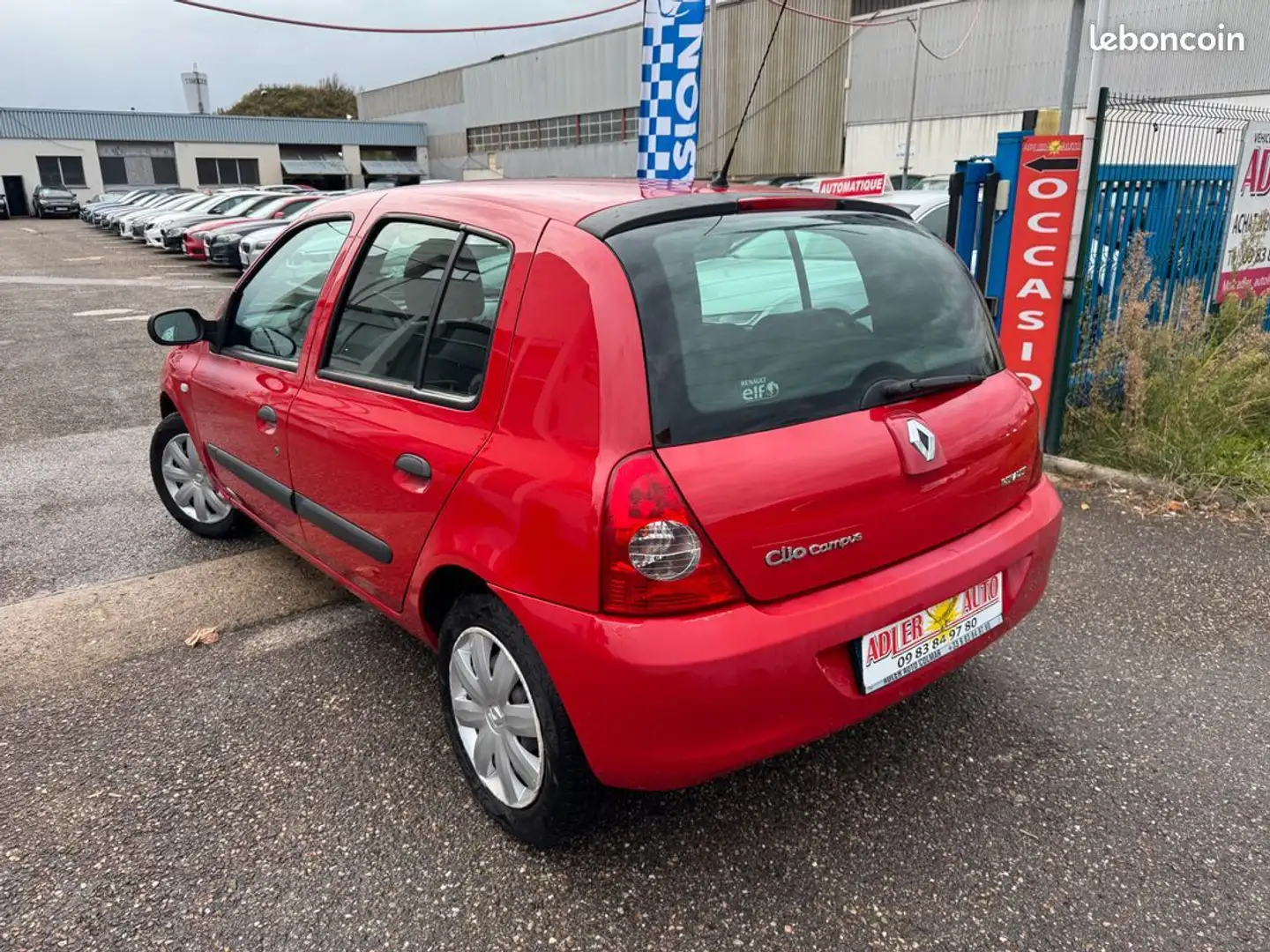 Renault Clio II (2) CAMPUS 1.2 60cv AUTHENTIQUE 5P Rouge - 2