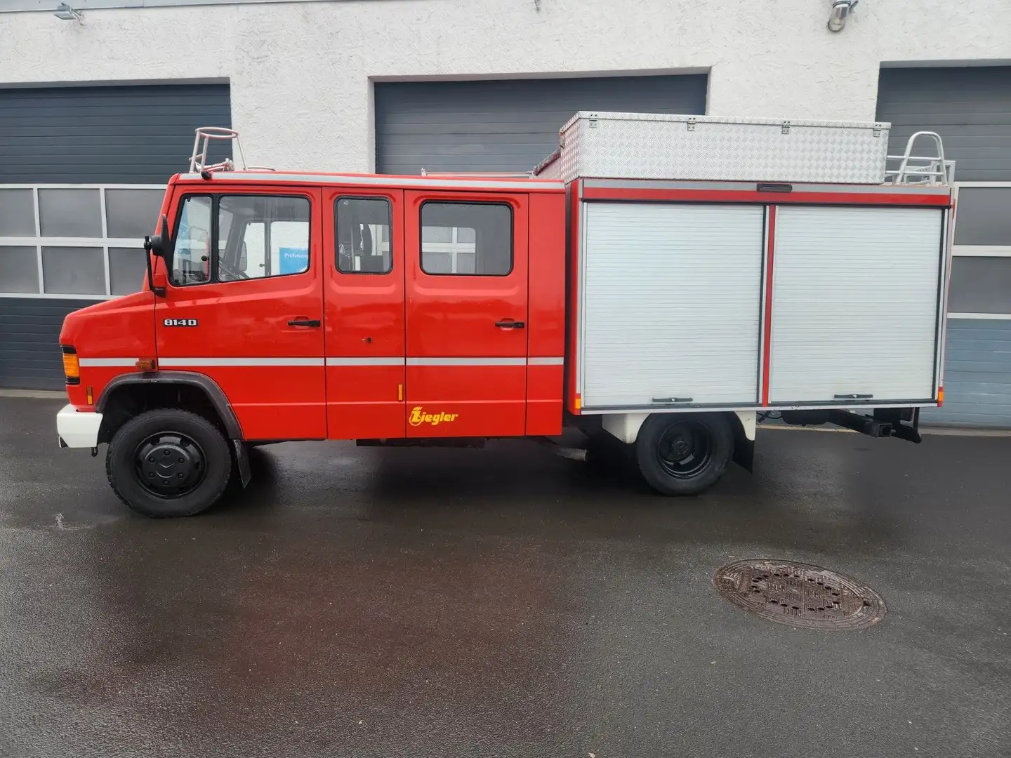 Mercedes-Benz 814 D Feuerwehr Löschfahrzeug Rood - 2