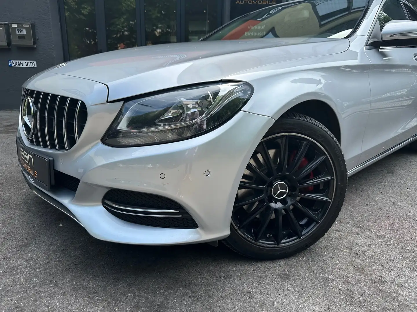 Mercedes-Benz C 250 d Lim. BlueTec 4Matic/LEDER/NAVI/SHZ/SPUR-A/TEMPO Silber - 2
