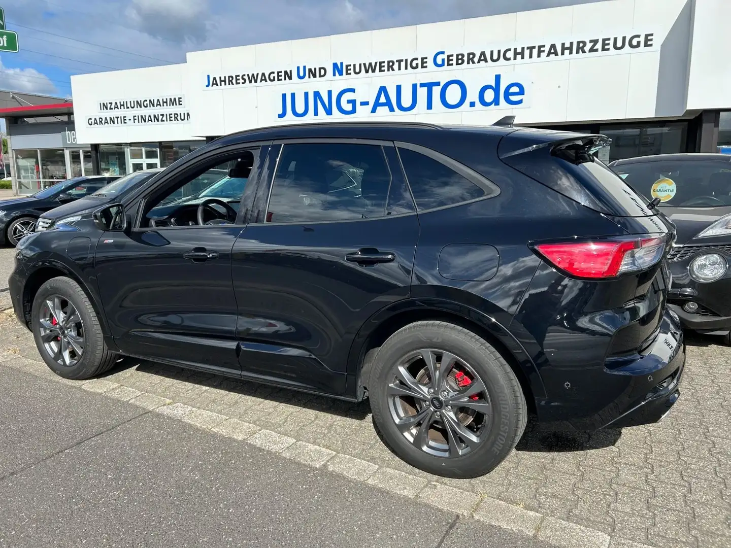 Ford Kuga Plug-In Hybrid ST-Line X ACC TWA HUD 1.HAND Zwart - 1