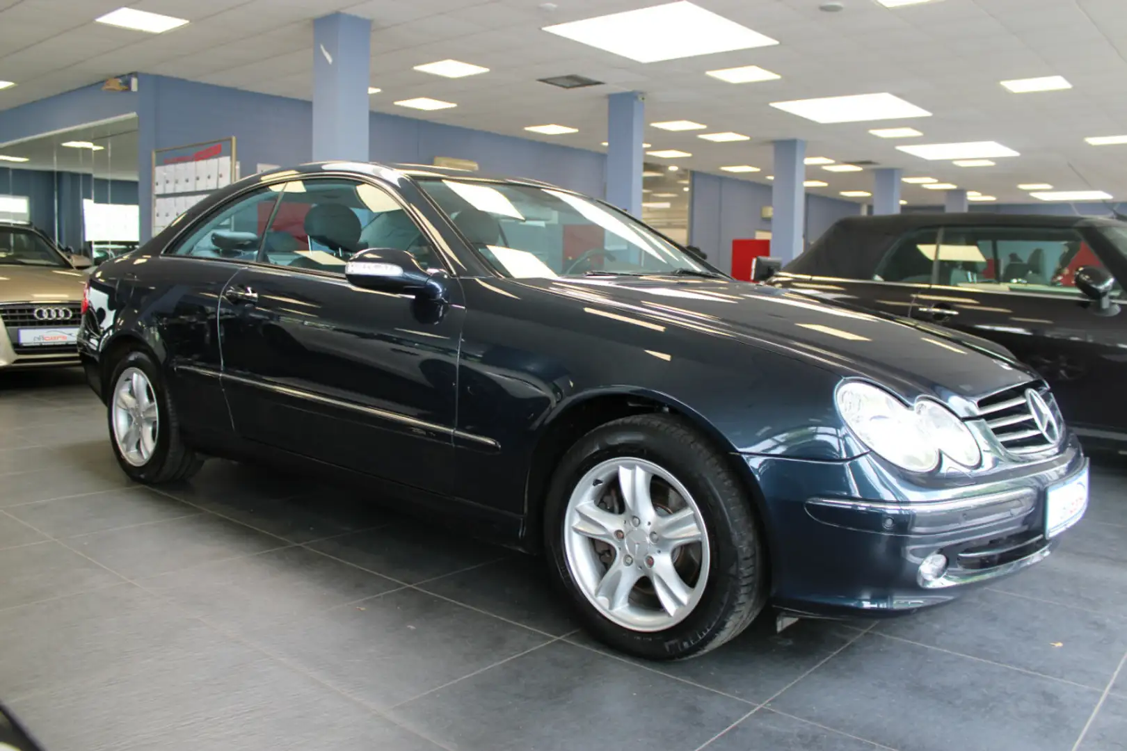 Mercedes-Benz CLK 320 3.2 Avantg.- 1.HAND - Blau - 1