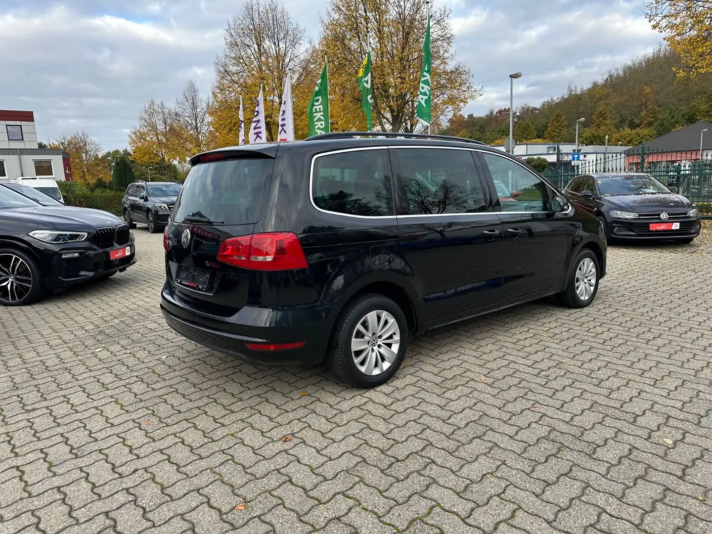 Volkswagen Sharan Comfortline BMT 2.Hand Klima AHK 7-Sitzer Schwarz - 2