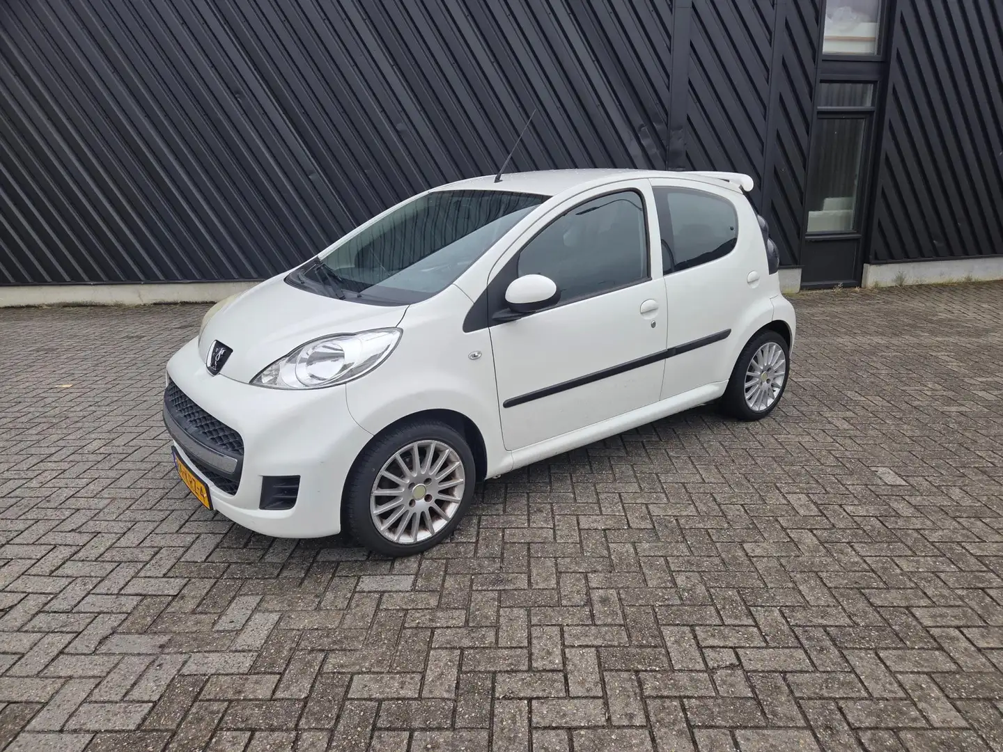 Peugeot 107 1.0-12V Sublime Wit - 2