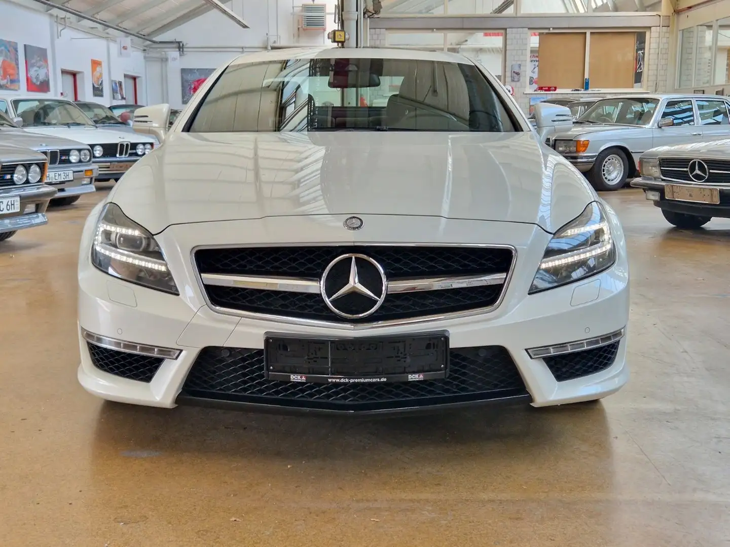 Mercedes-Benz CLS 63 AMG Performance Wit - 2