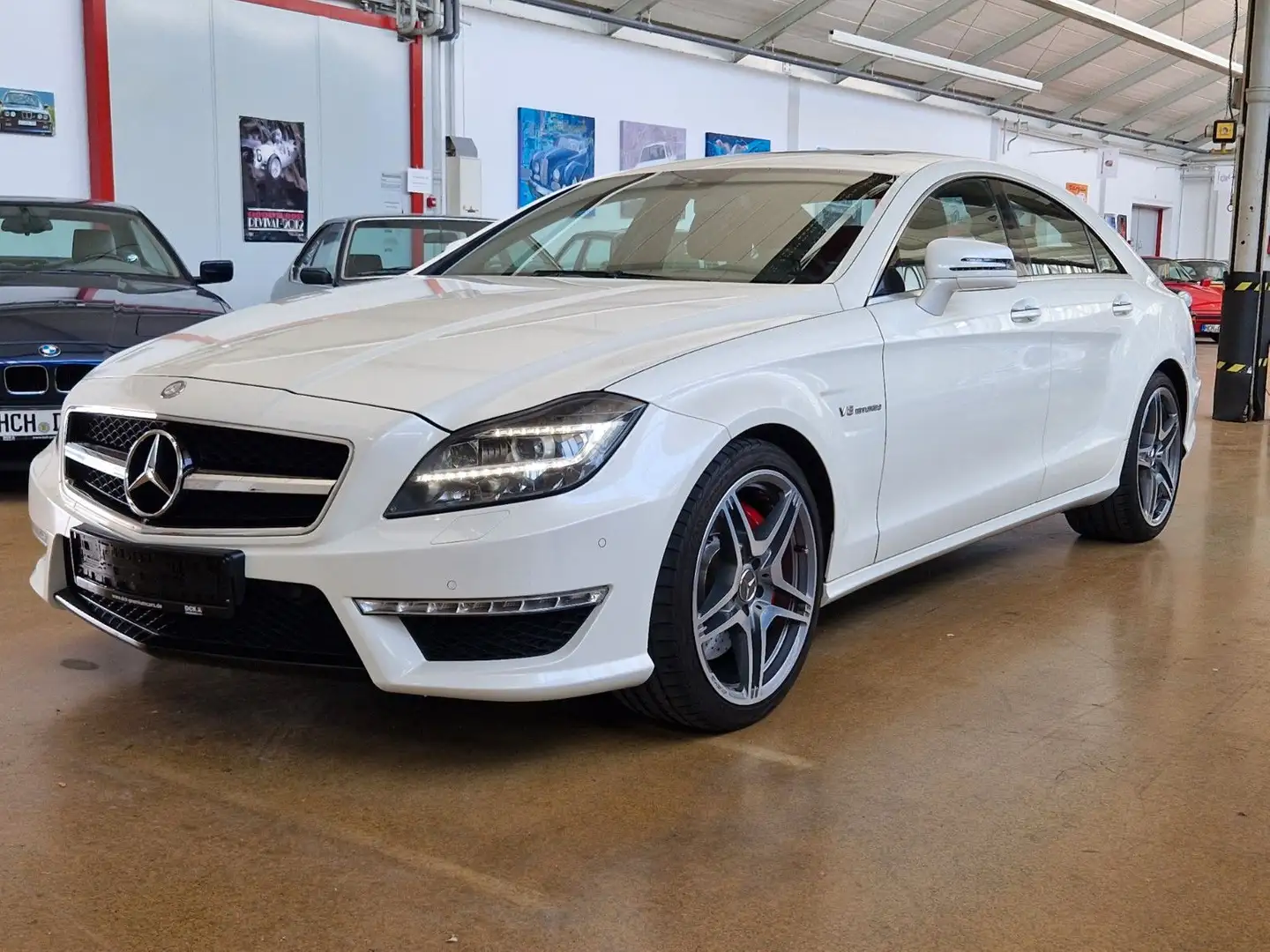 Mercedes-Benz CLS 63 AMG Performance White - 1
