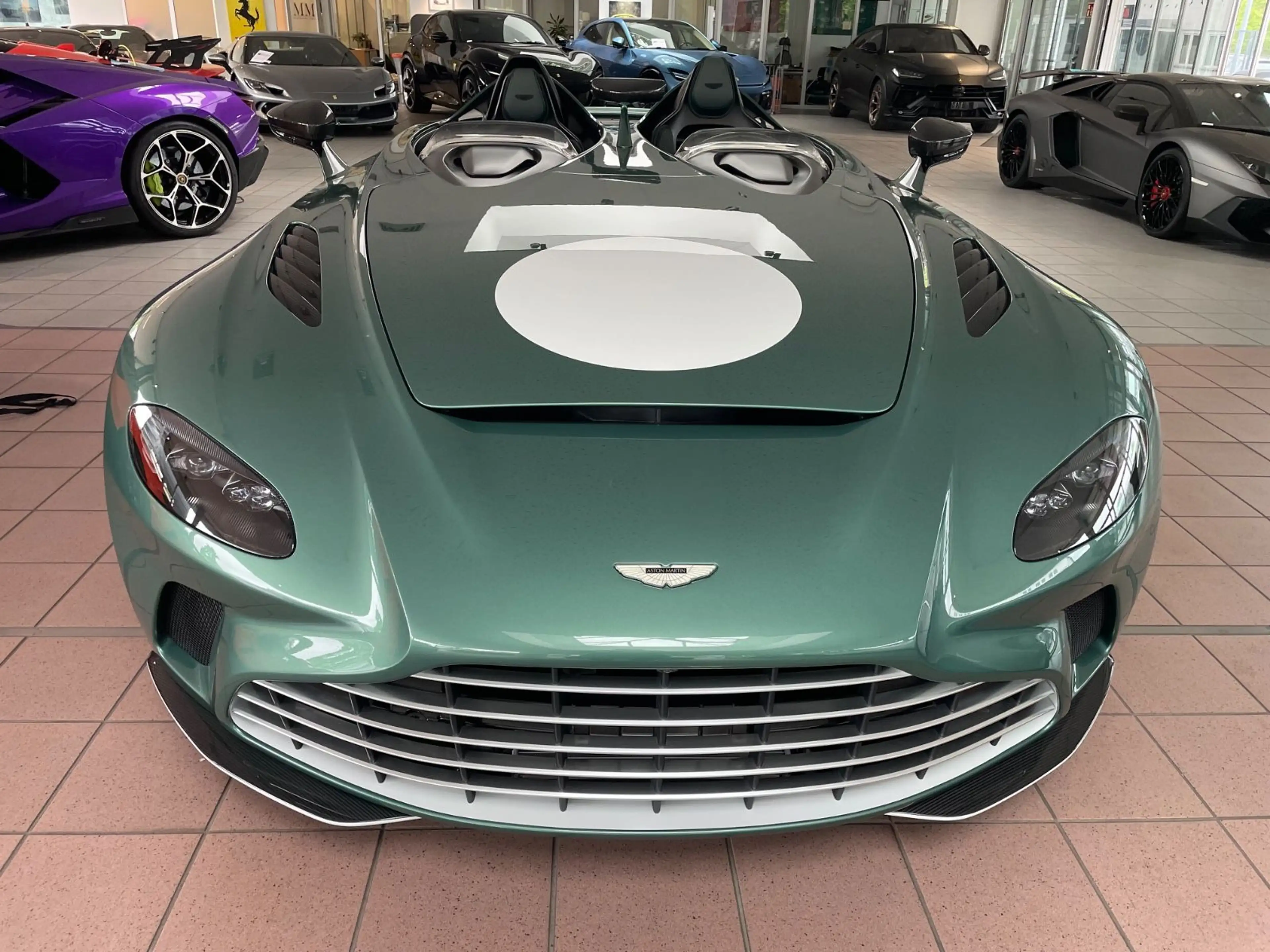 Aston Martin V12 Speedster DBR 1 PACK/1OF88LIMITED — photo 3